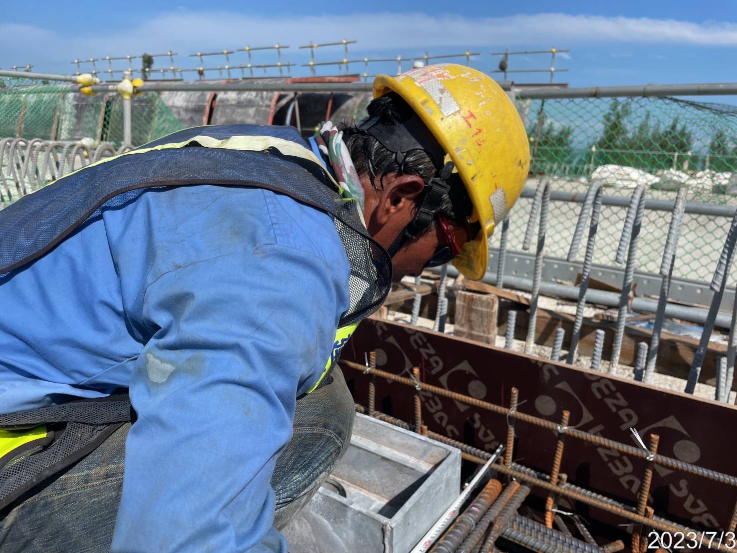 L03-1場撐段頂版排水埋件施作