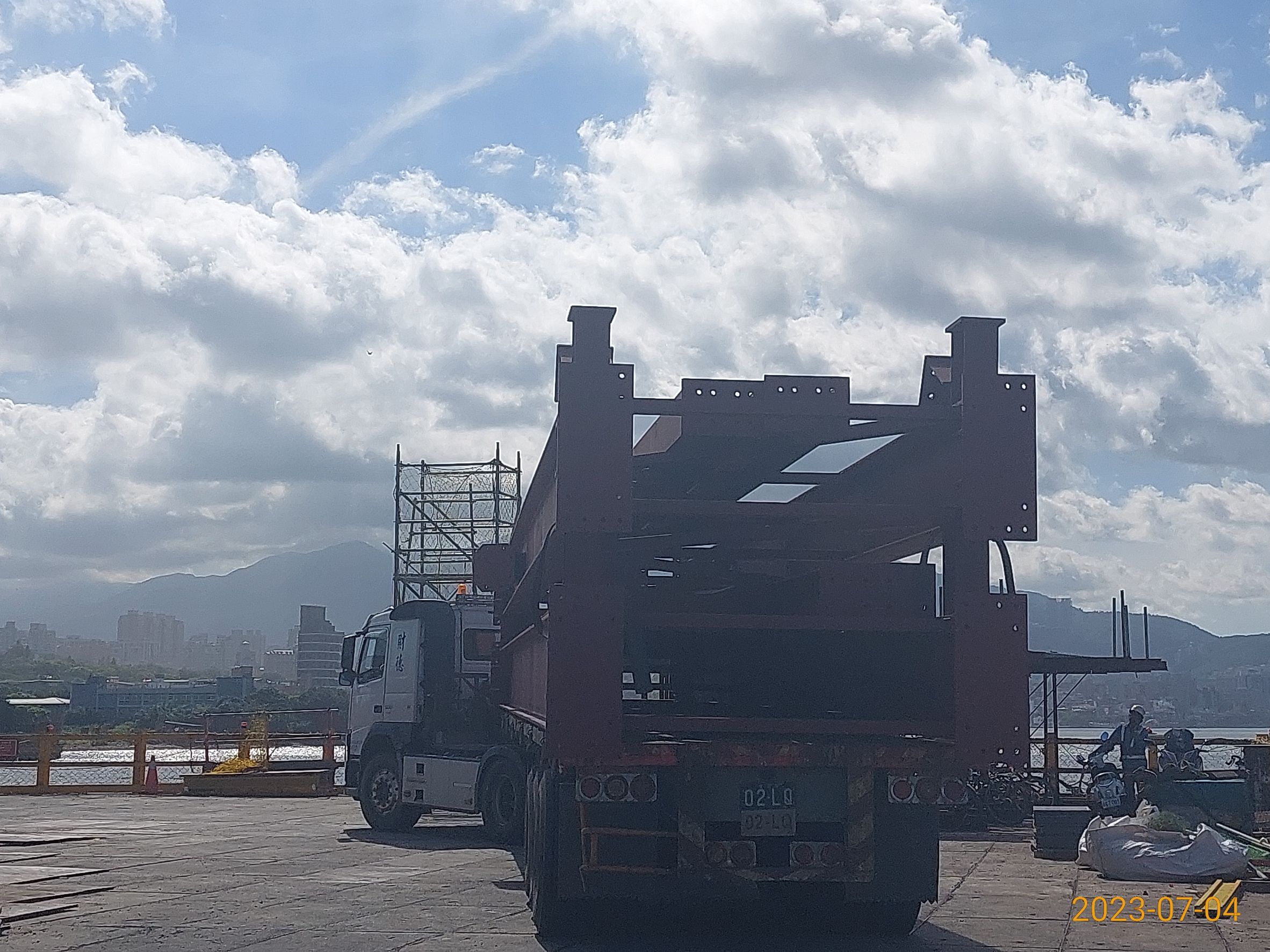 主橋BOT支撐架系統施作