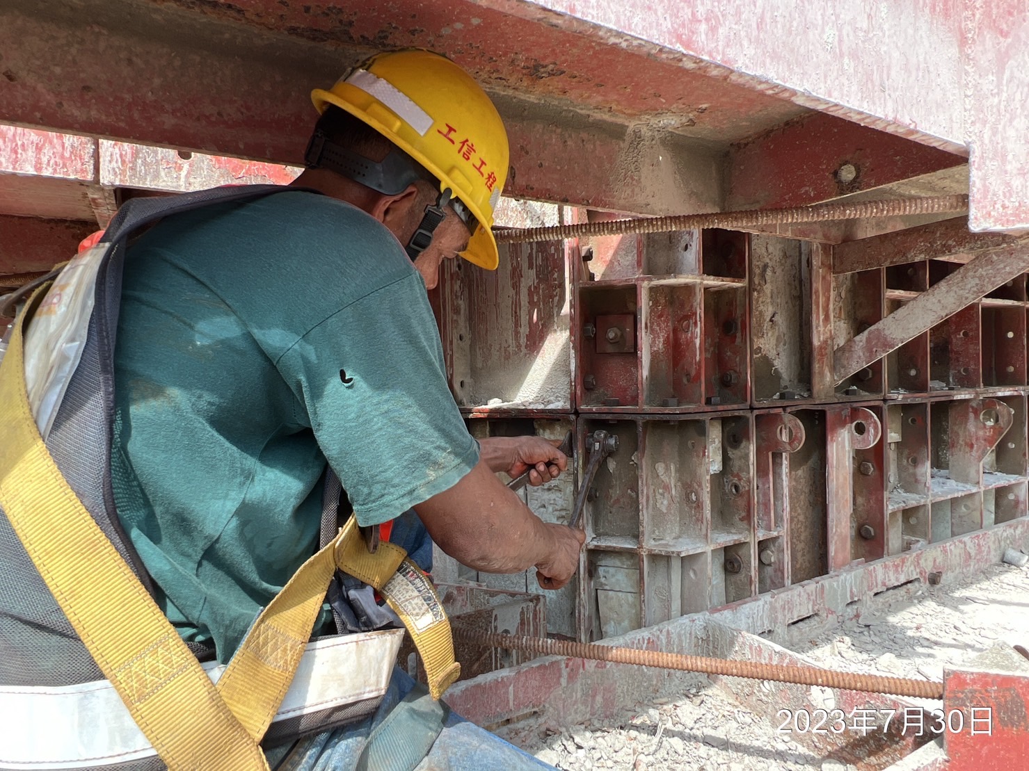 RR2P1墩柱第1昇層鋼模組立