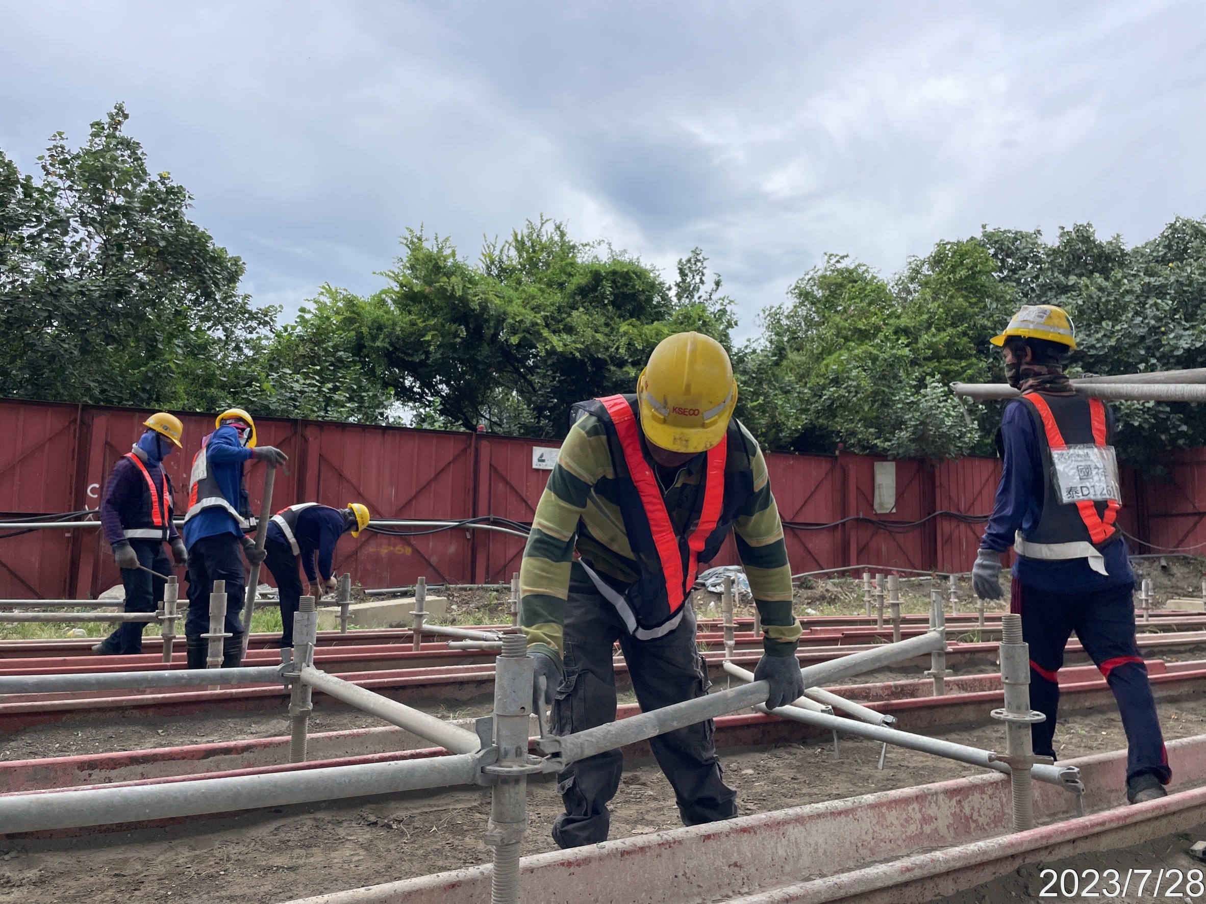 BR2A-2場撐段支撐架組立