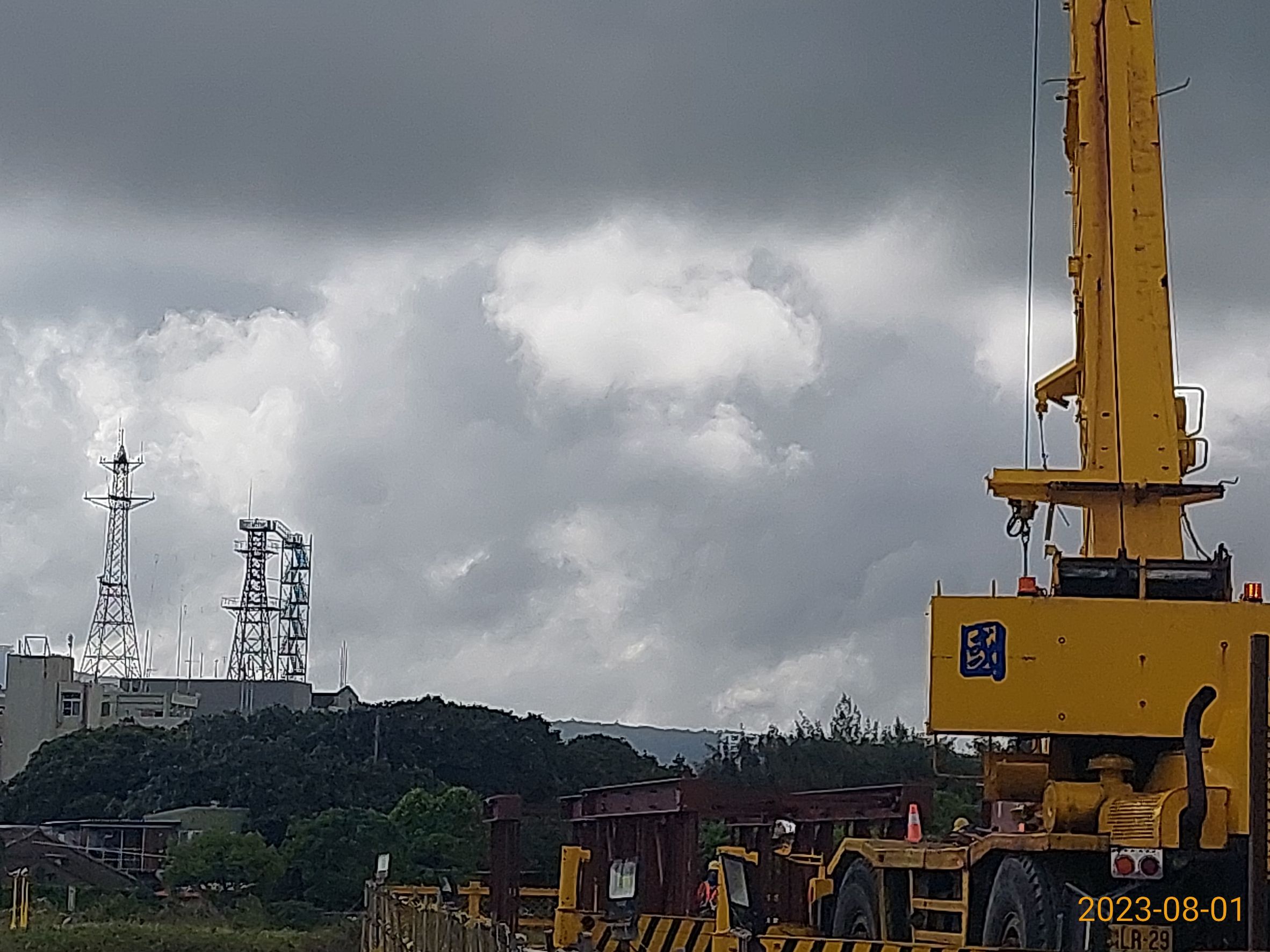 P160帽梁場撐支撐架組立