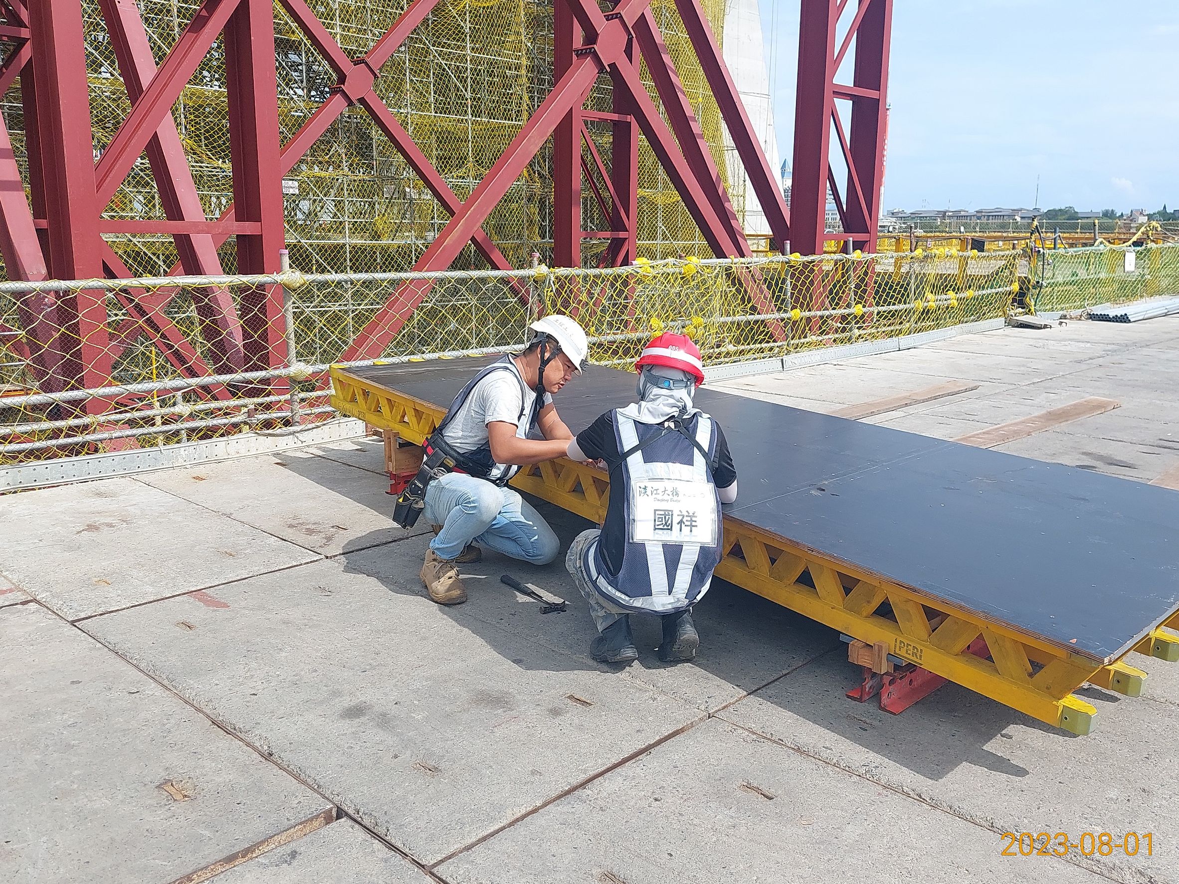 U10B節塊外模組立