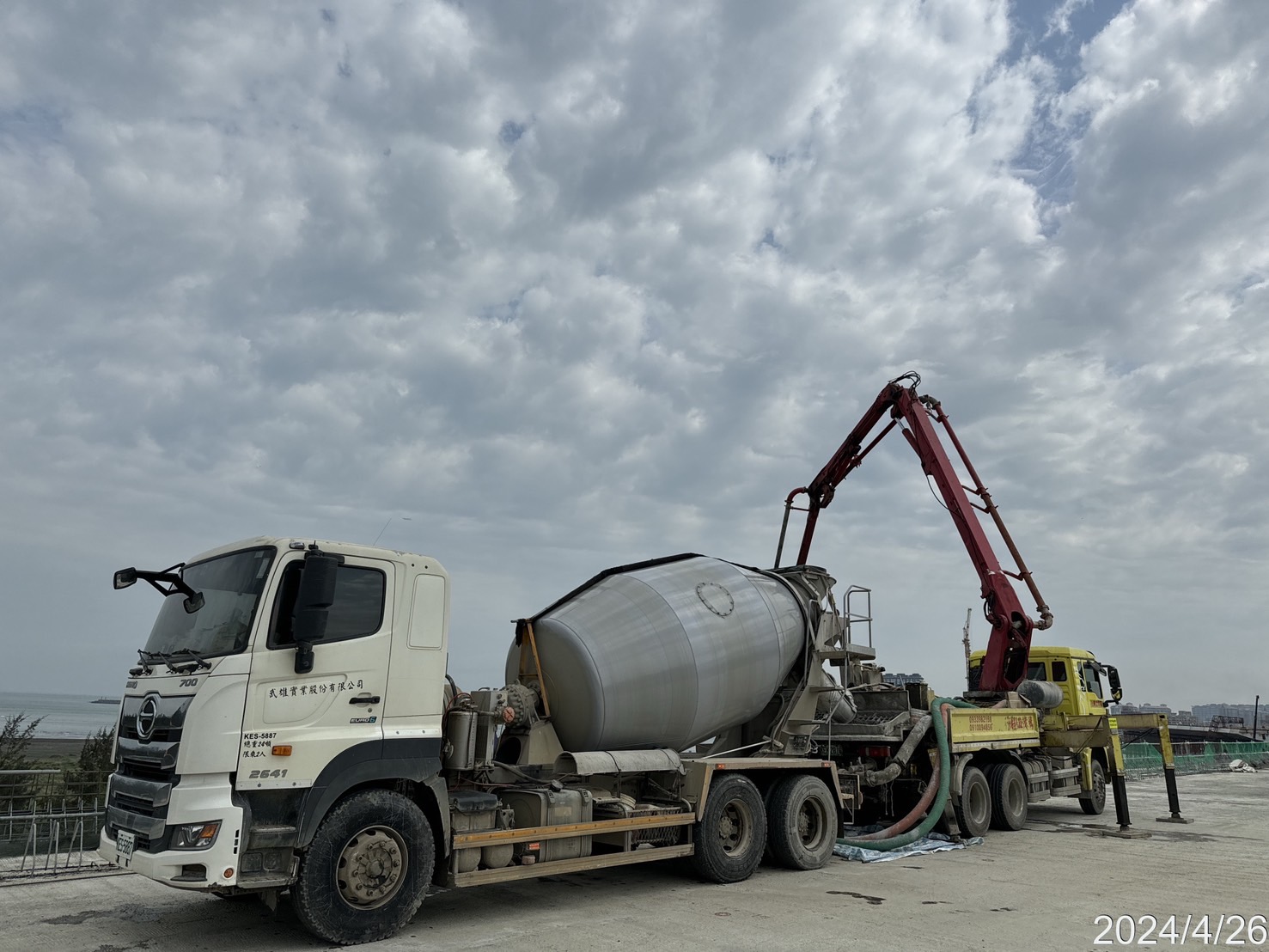 BL1C場撐段版梁混凝土澆置