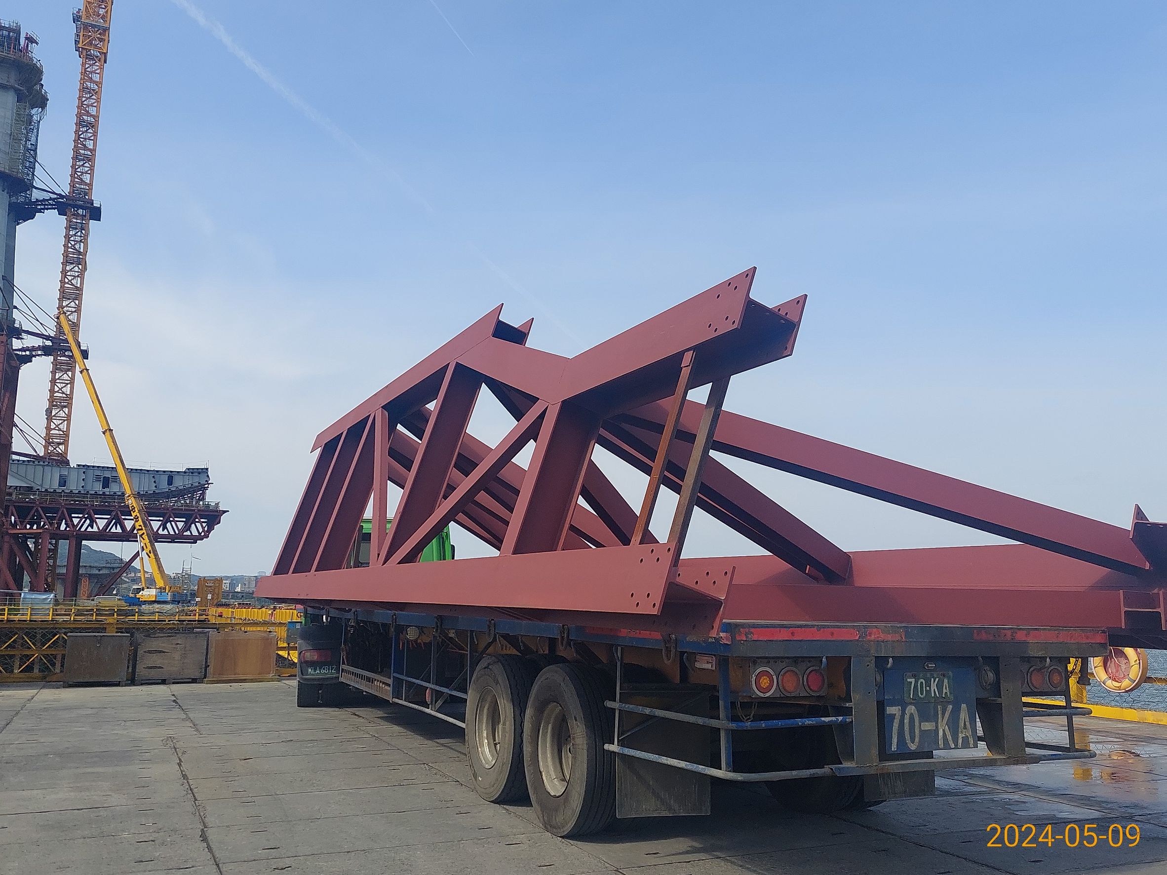 主塔 TB節塊上游側支撐架進料組裝