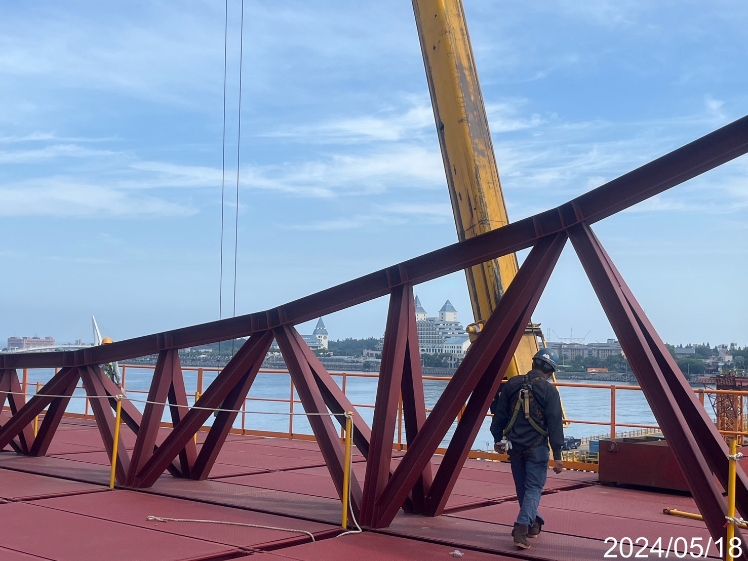 TB節塊模台吊裝組立