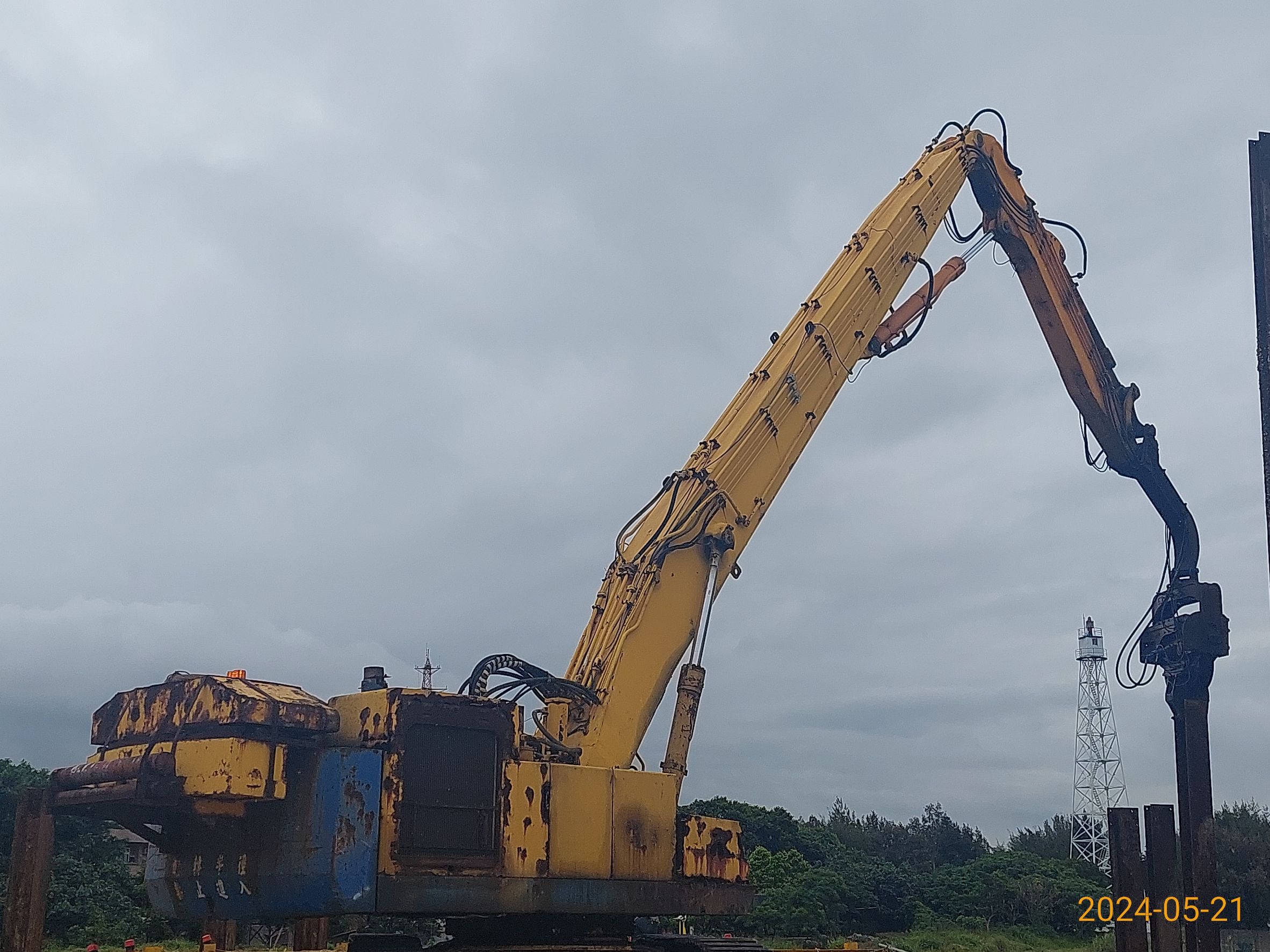 P18場撐箱梁構台施作