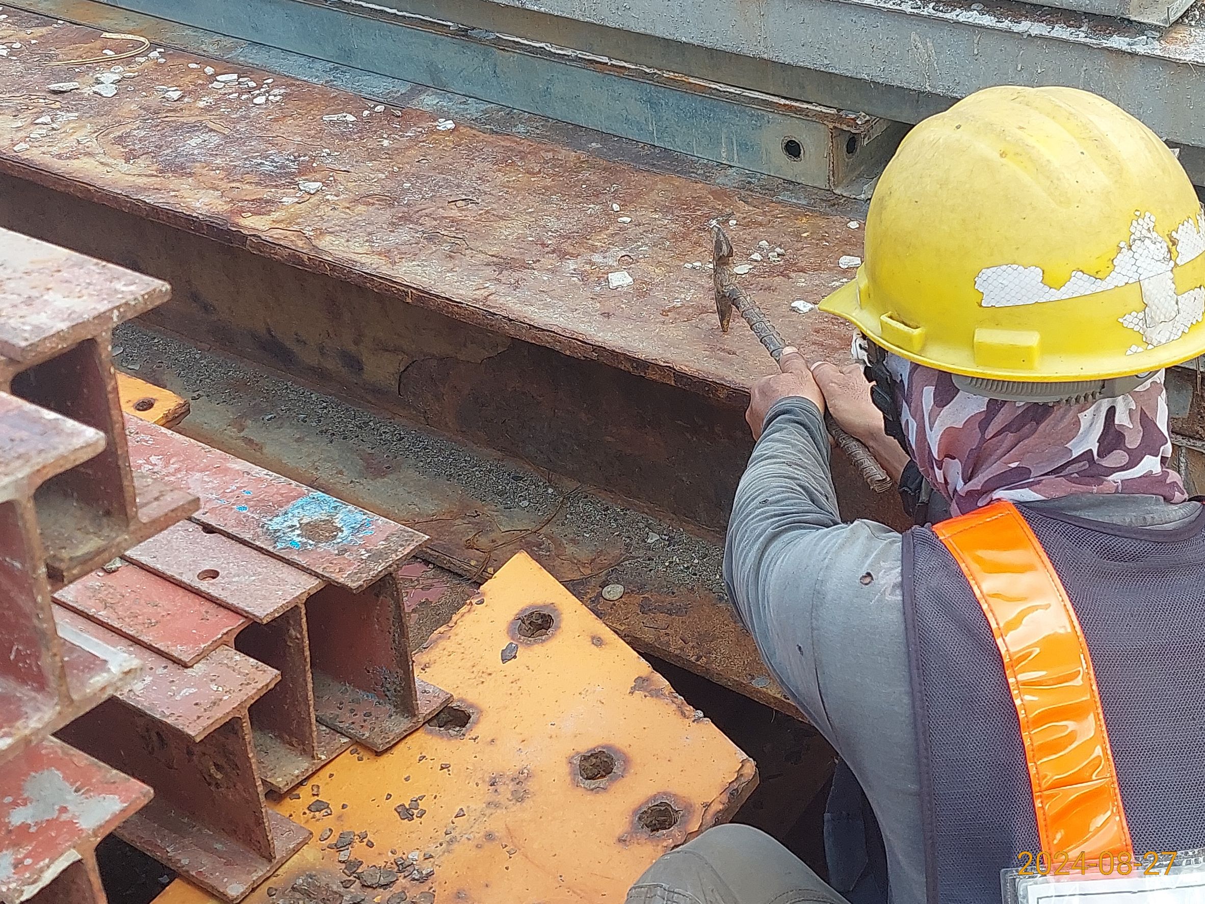 P18-P160場撐箱梁構台施作