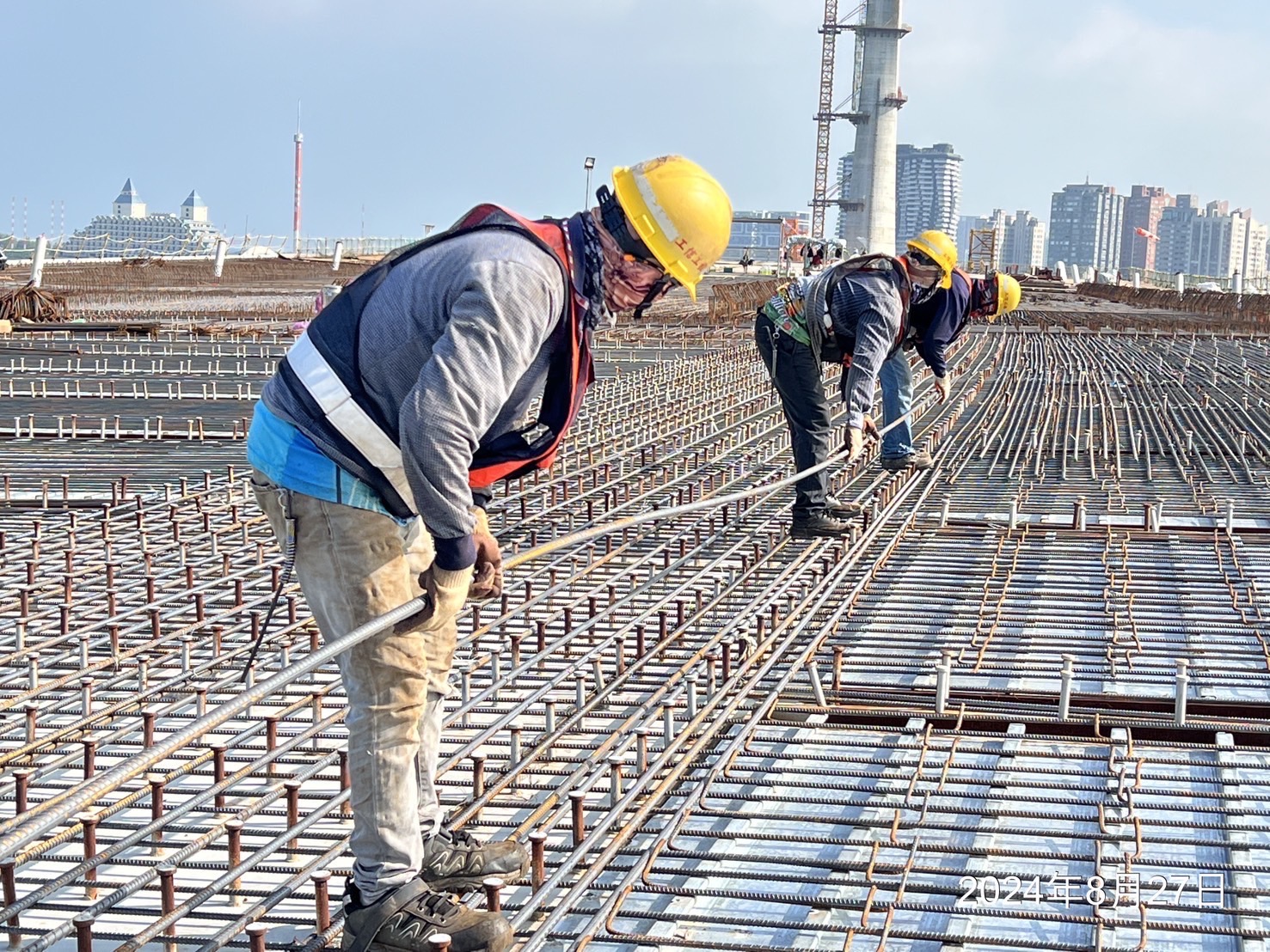 複合橋面版鋼筋綁紮
