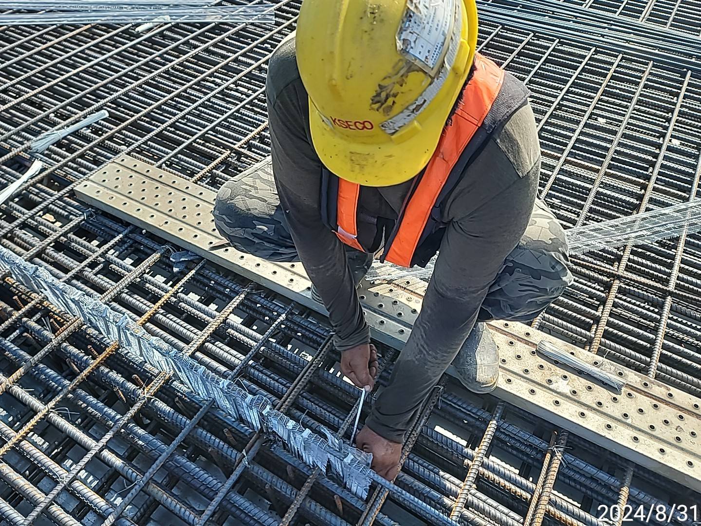 複合橋面版鋼筋綁紮