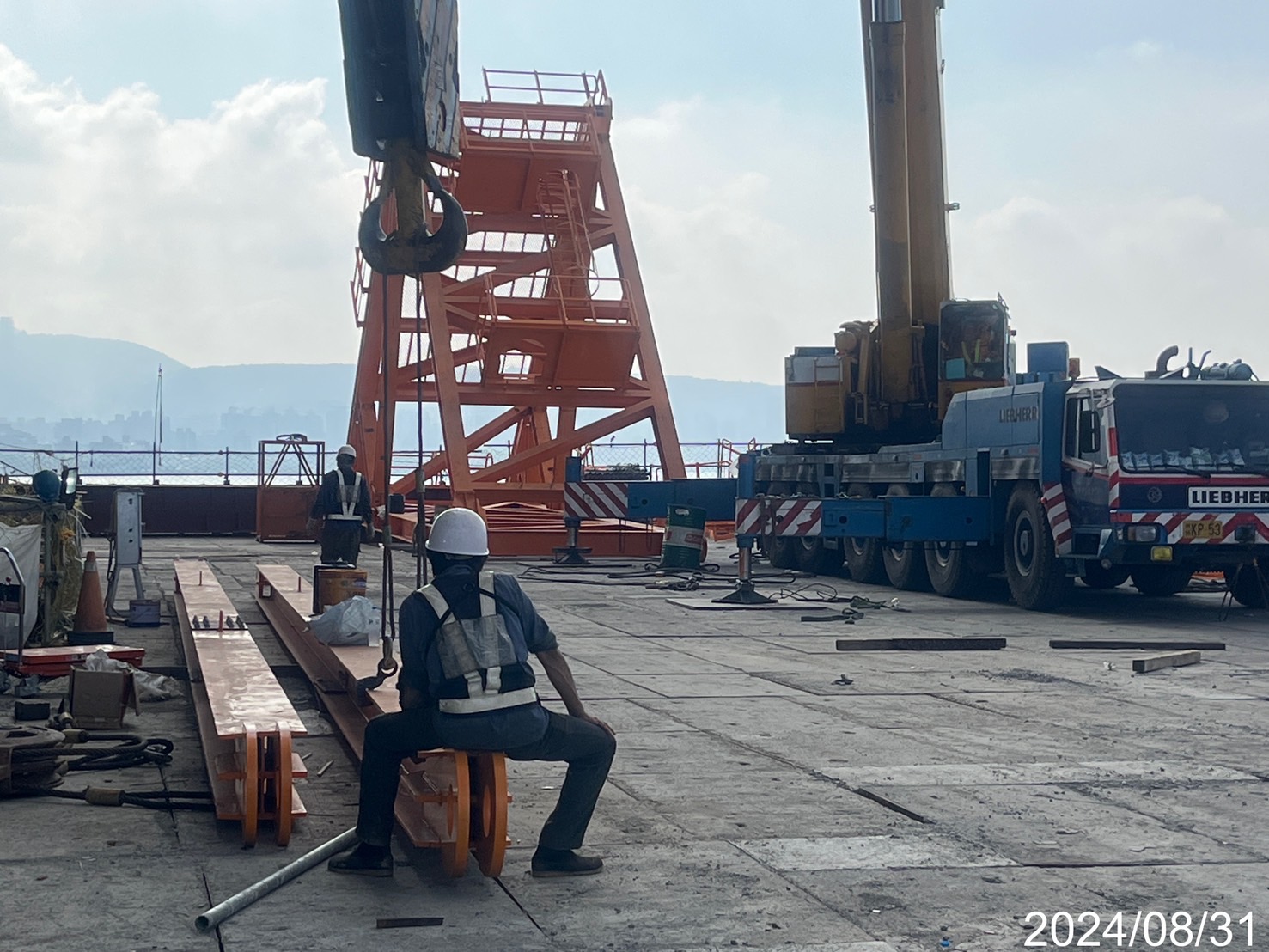 鋼橋節塊吊裝工作車(北上線)組裝