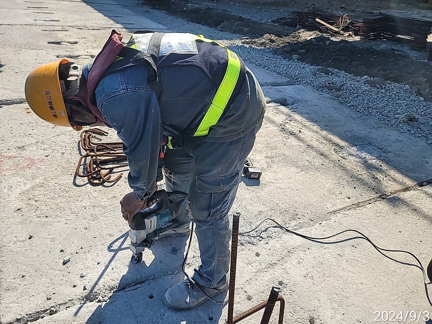 組裝場碼頭區延伸軌道施作