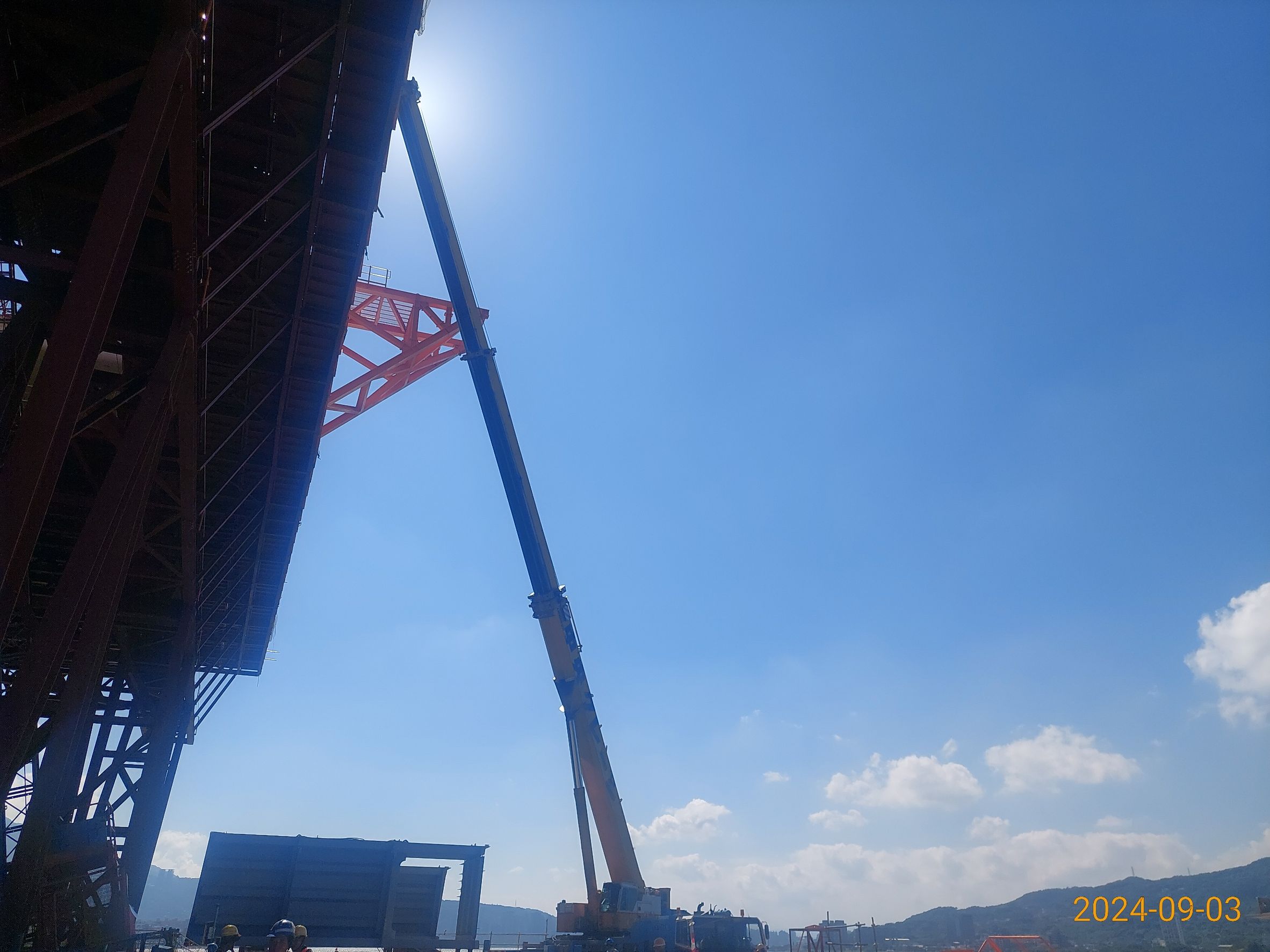 U29節塊鋼箱支撐架拆除