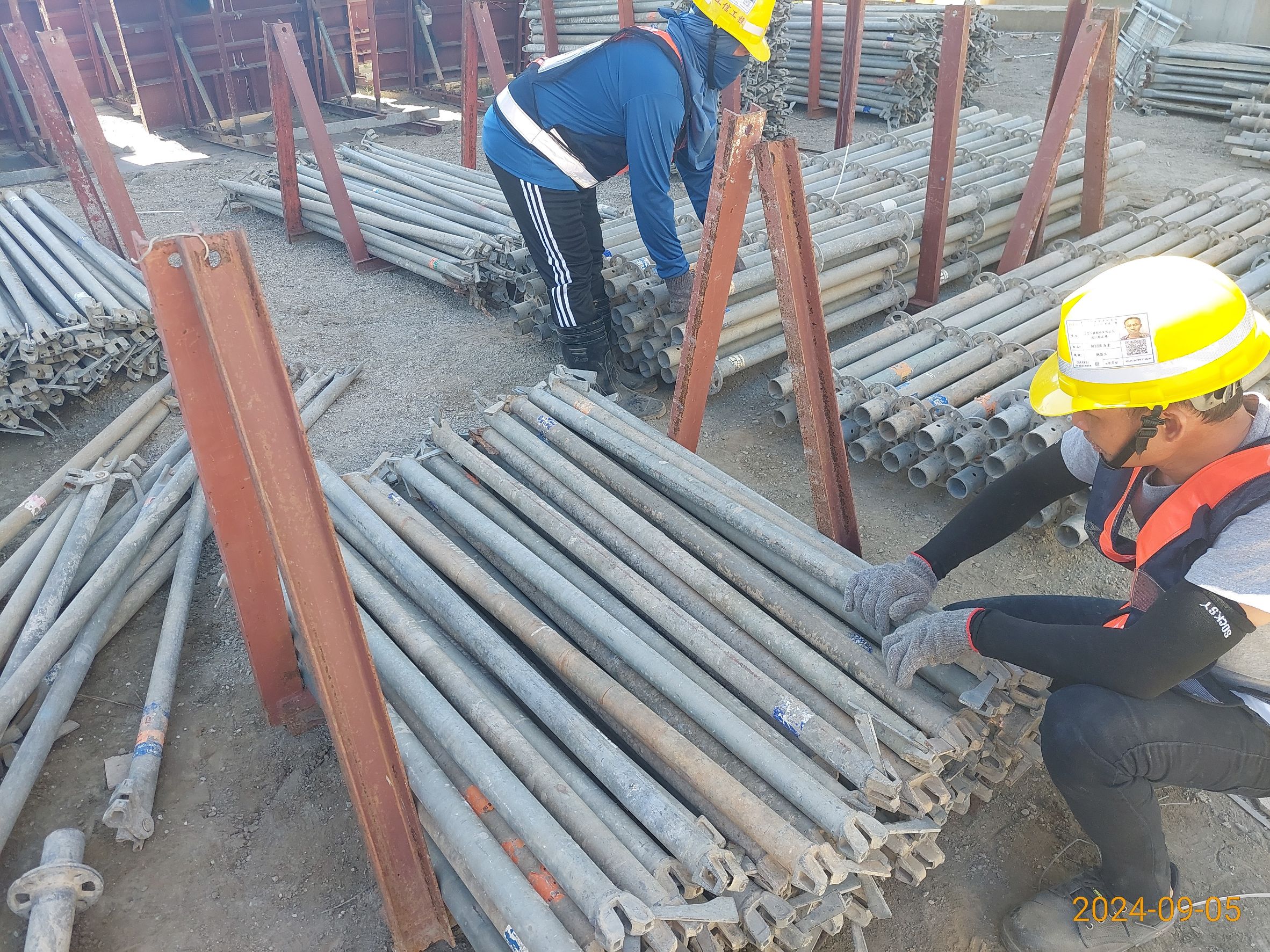 RR3A-4 撑段箱型梁支撐架拆除