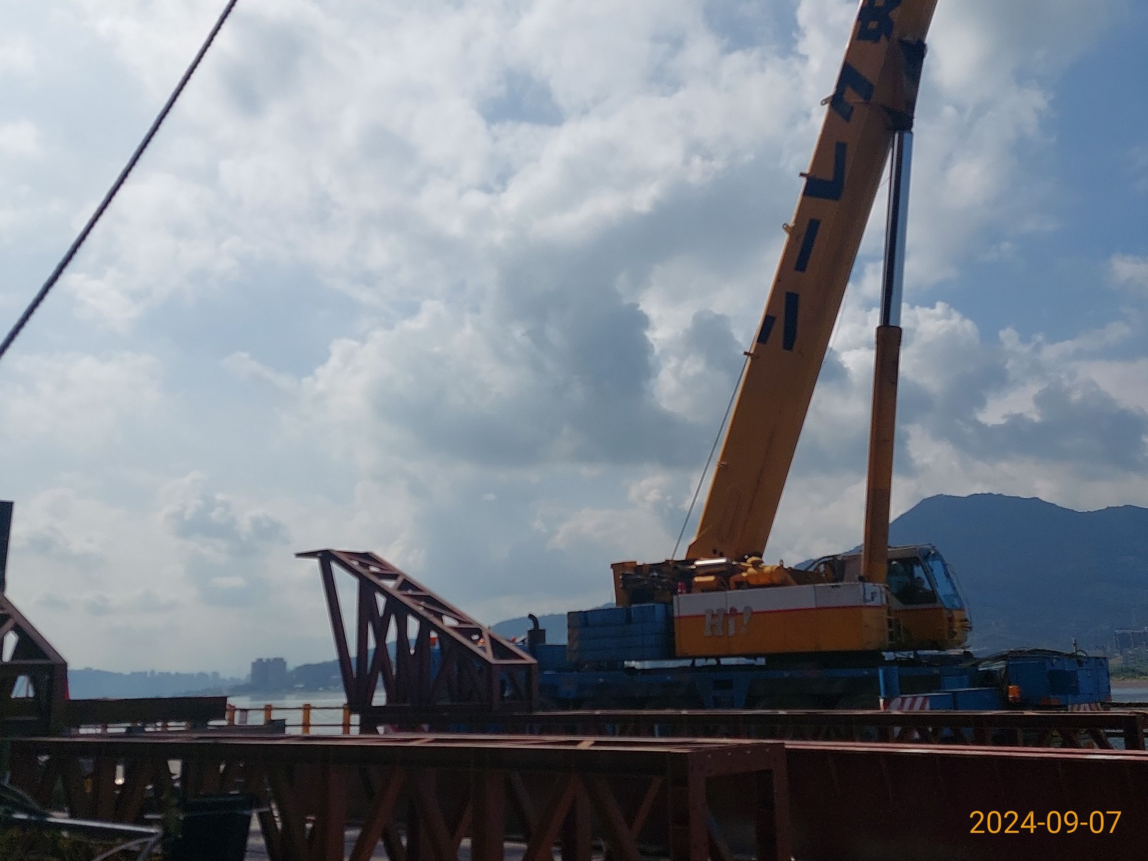 1B節塊構件(南下線)進料組裝