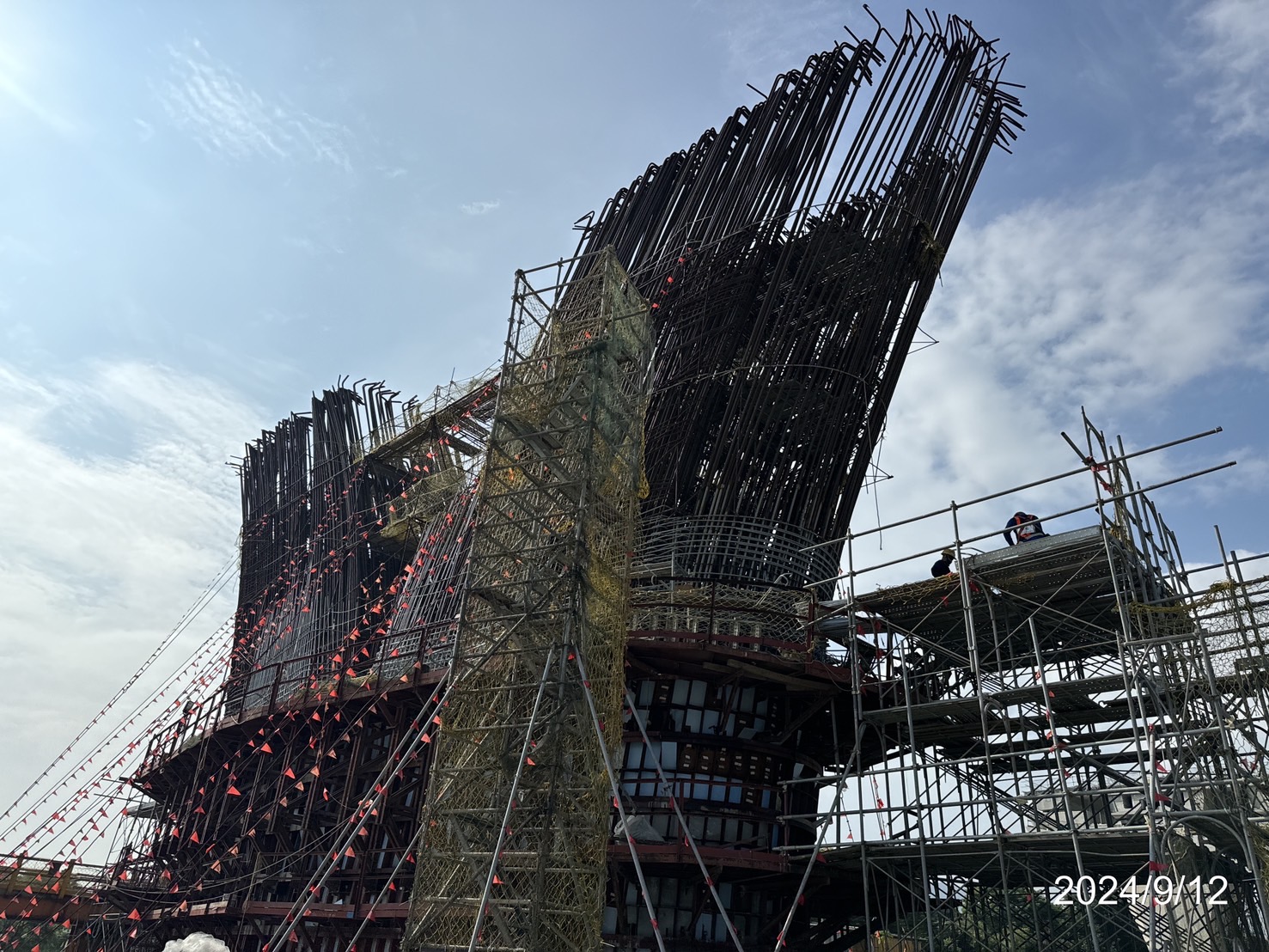 P17墩柱第6昇層鋼筋綁紮