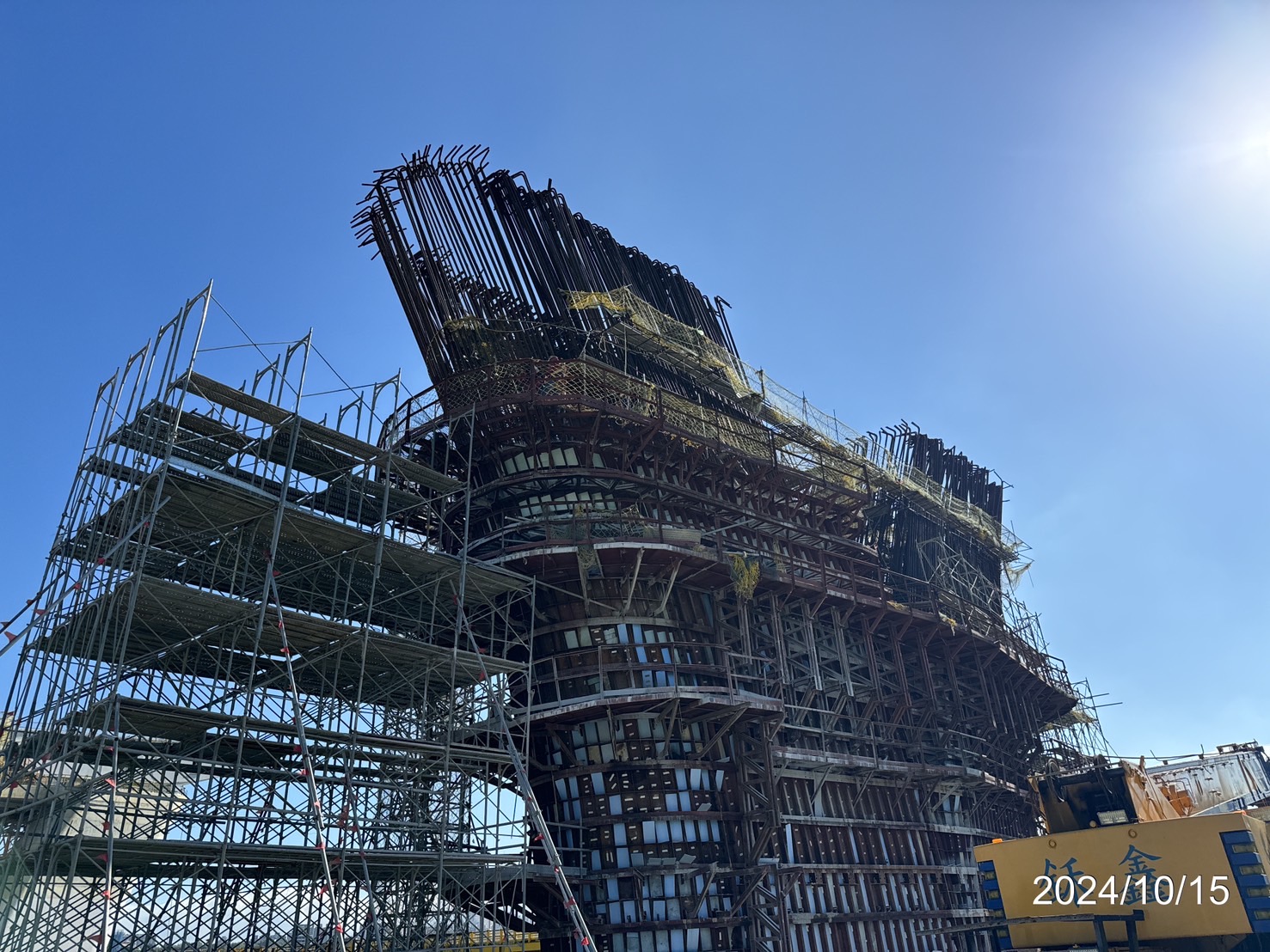 P17墩柱鋼筋綁紮