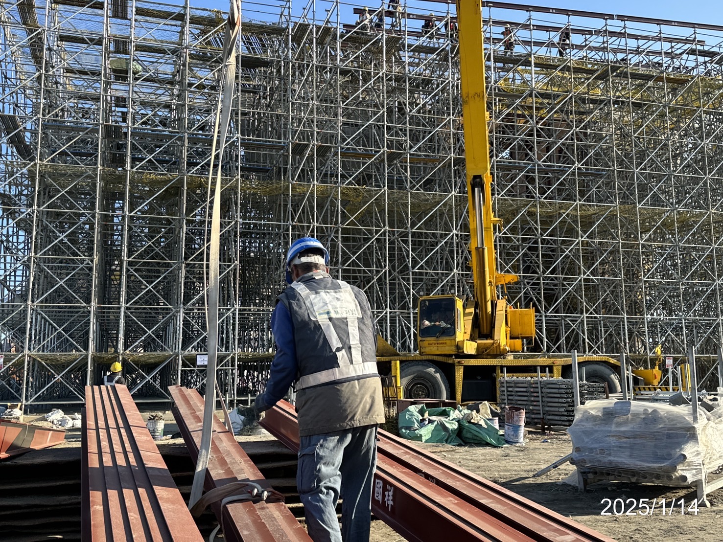 U4單元場撐第一階段支撐架組立