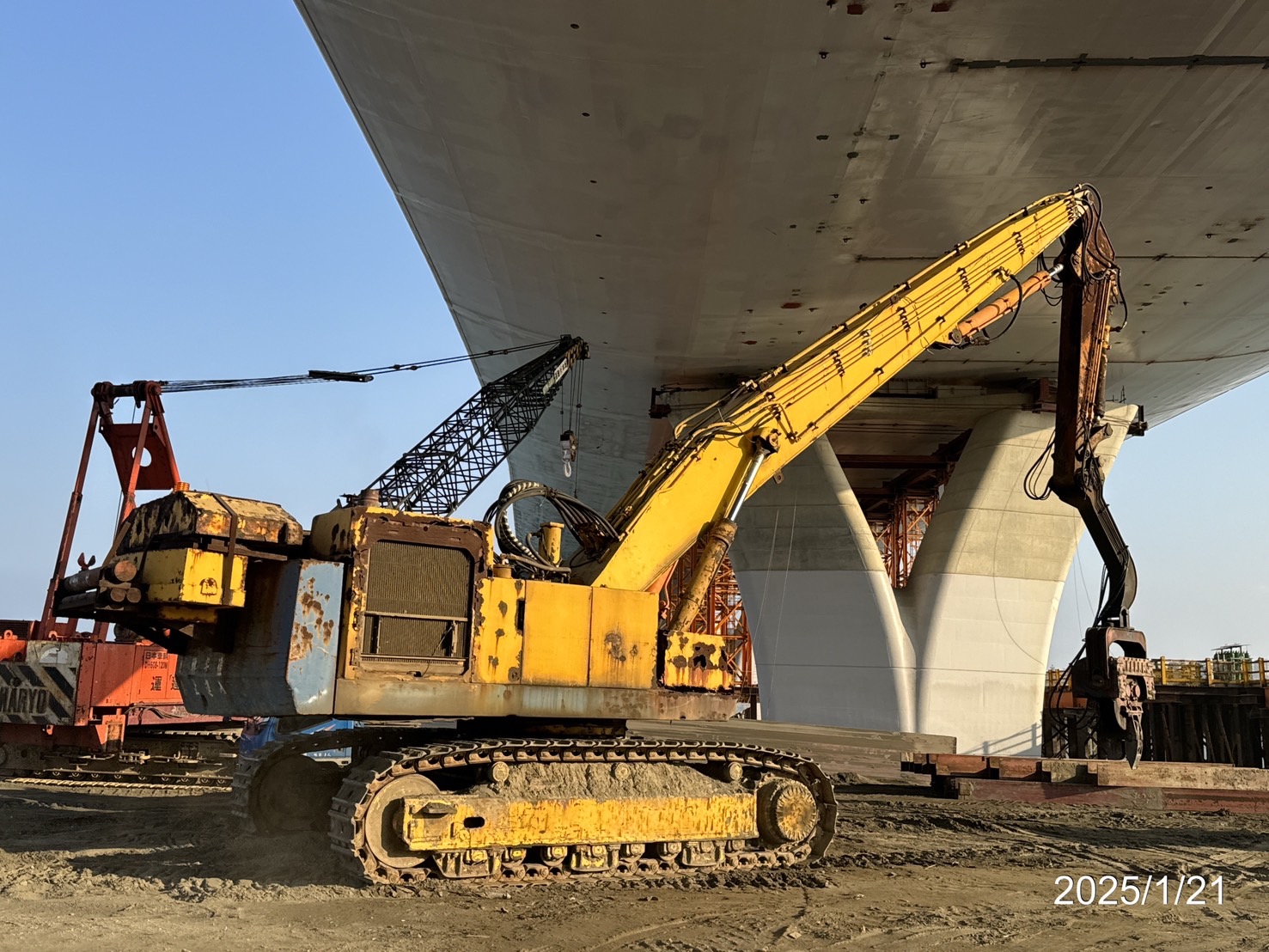 重型支撐架型鋼基礎拔除