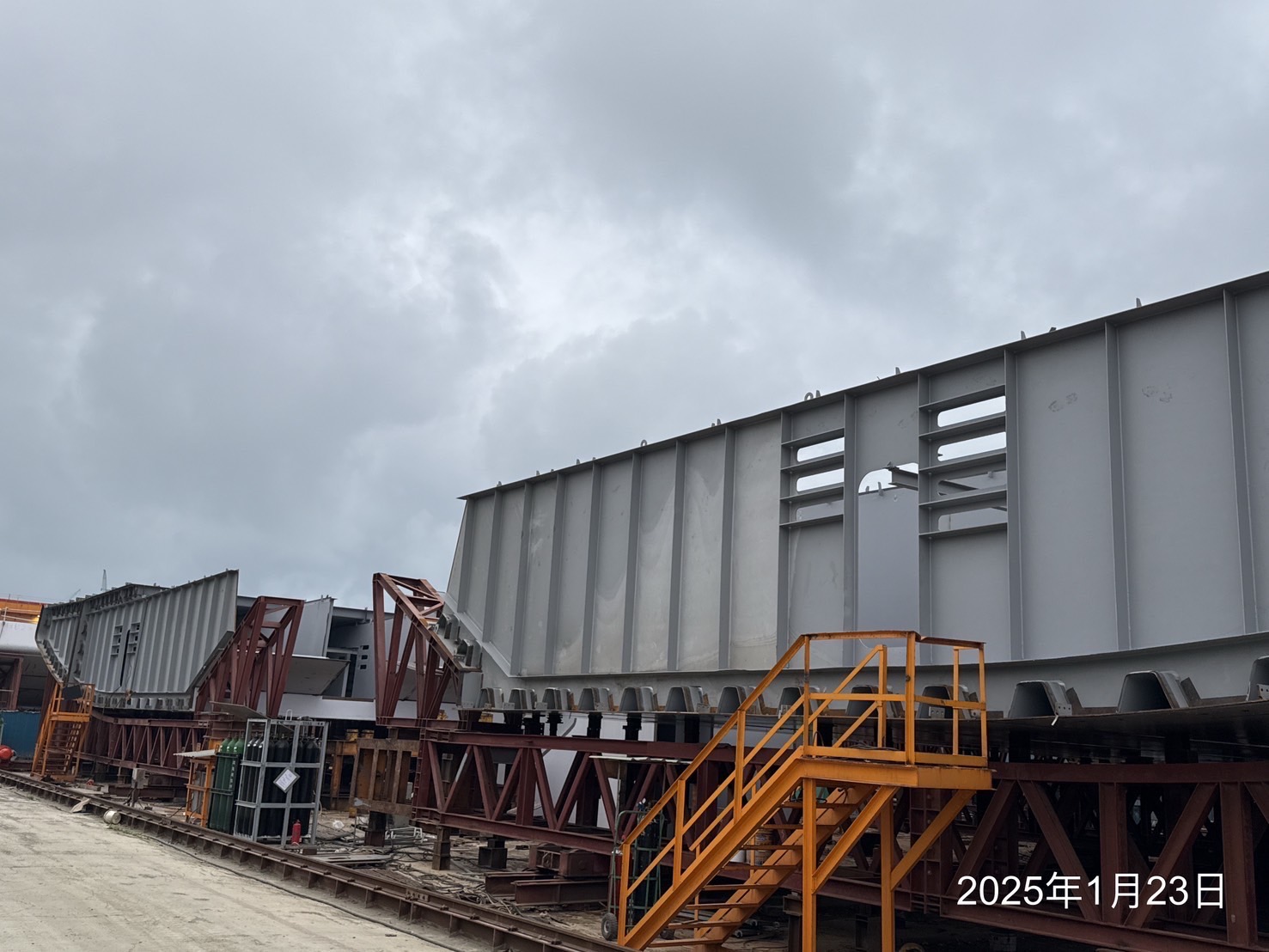 14B節塊組裝作業