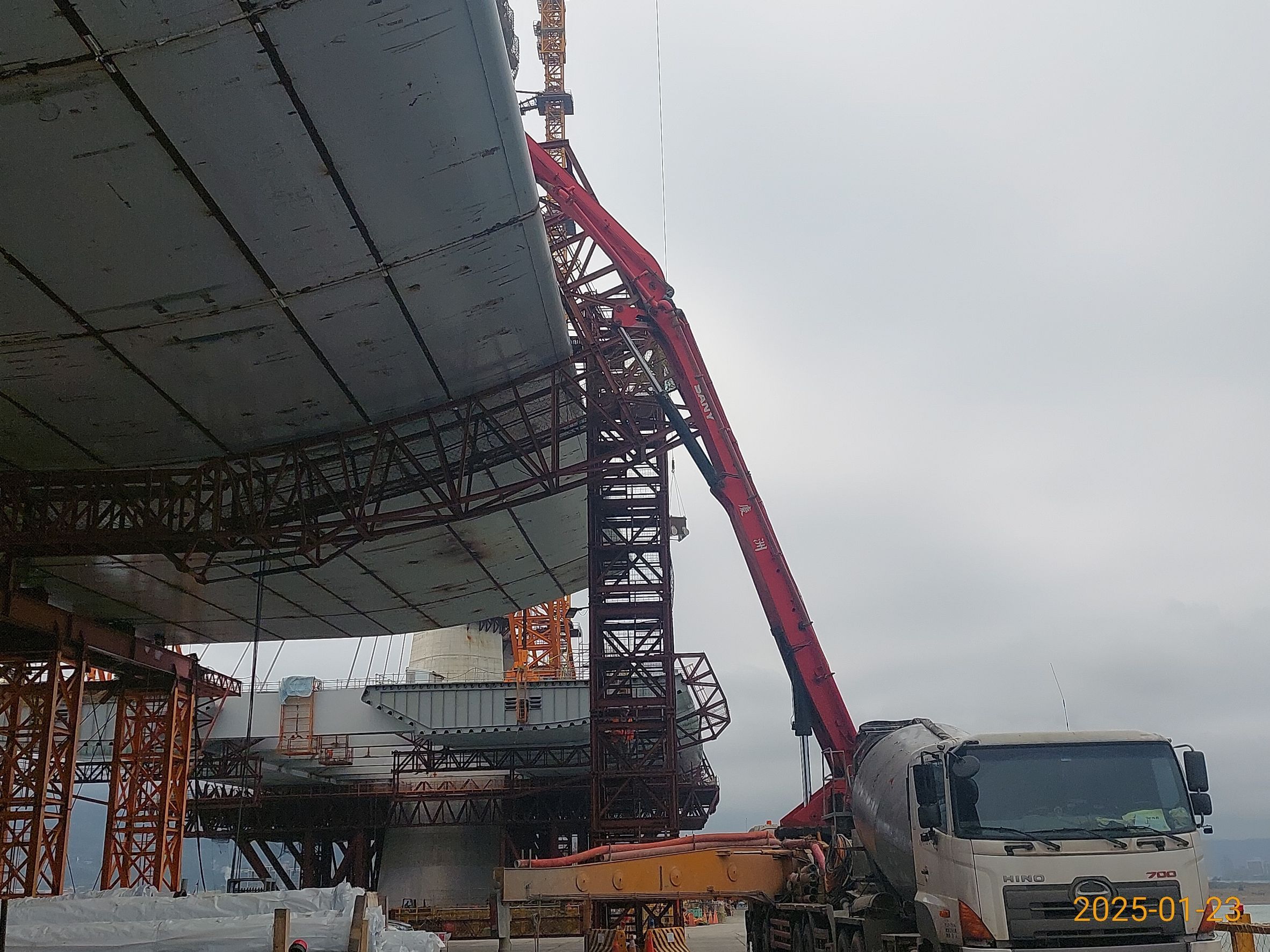 14T~21T複合橋面第1階段(10cm)混凝土澆置