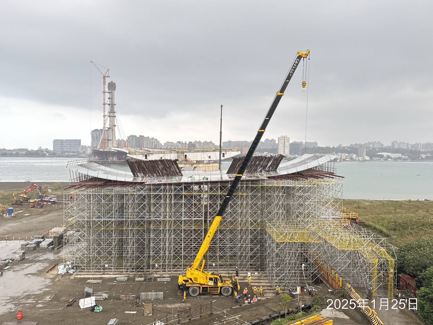 U4單元場撐第1階段混凝土墊塊舖設