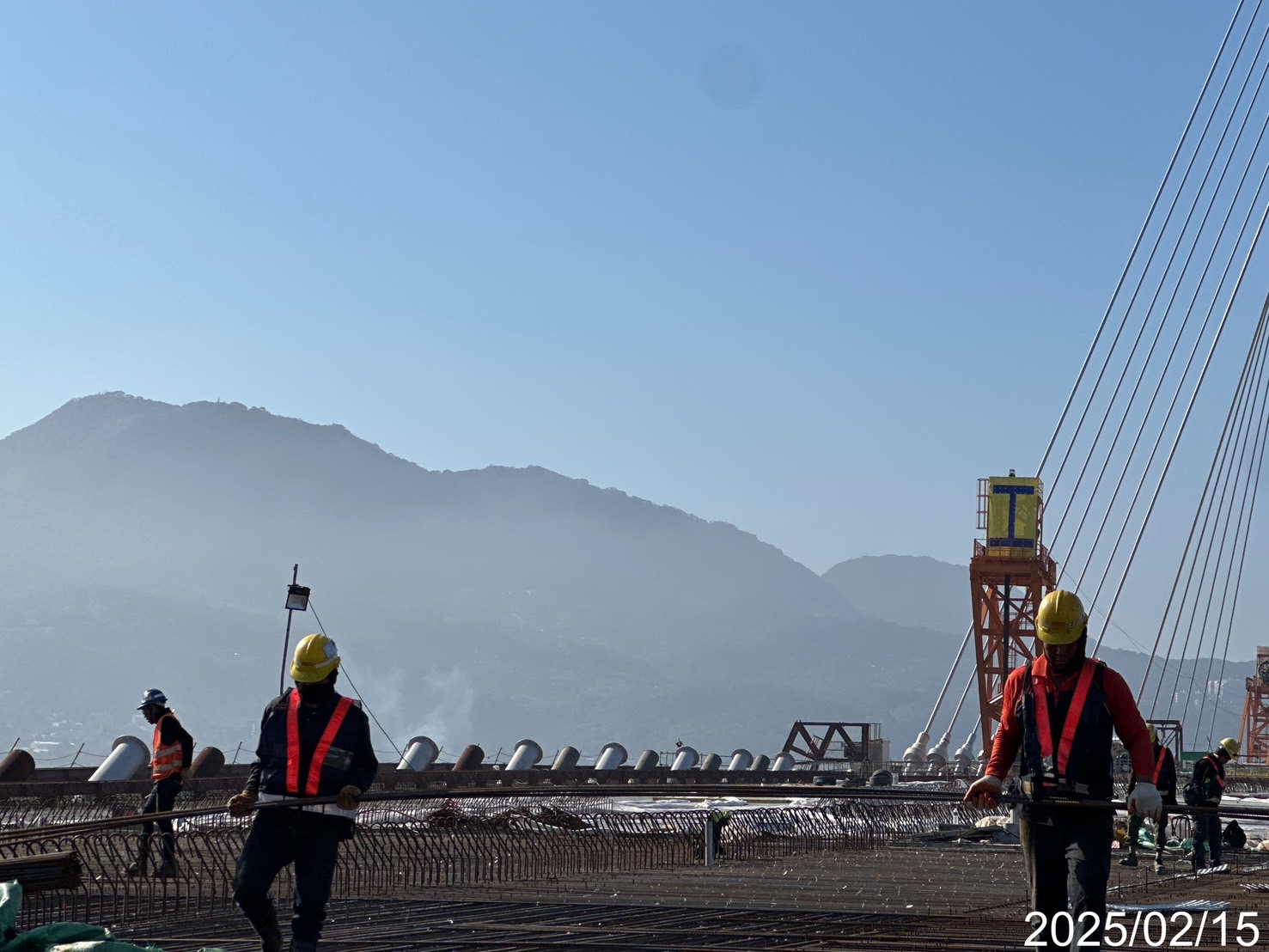 22T~24T複合橋面鋼筋綁紮