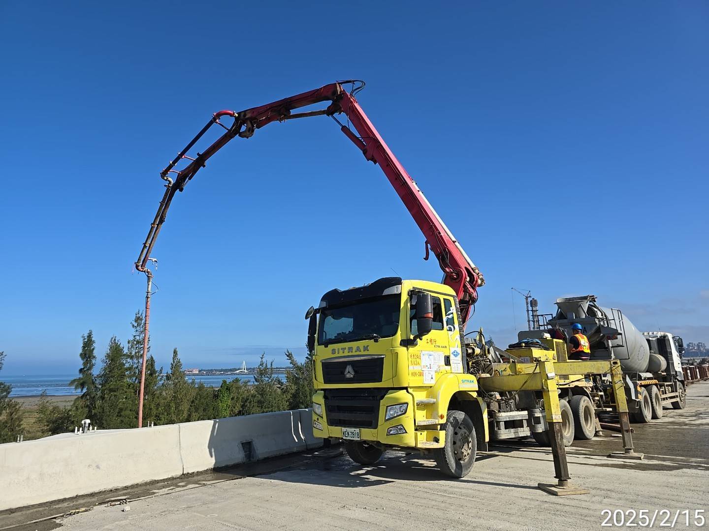 RL1A1橋台背牆第1昇層混凝土澆置