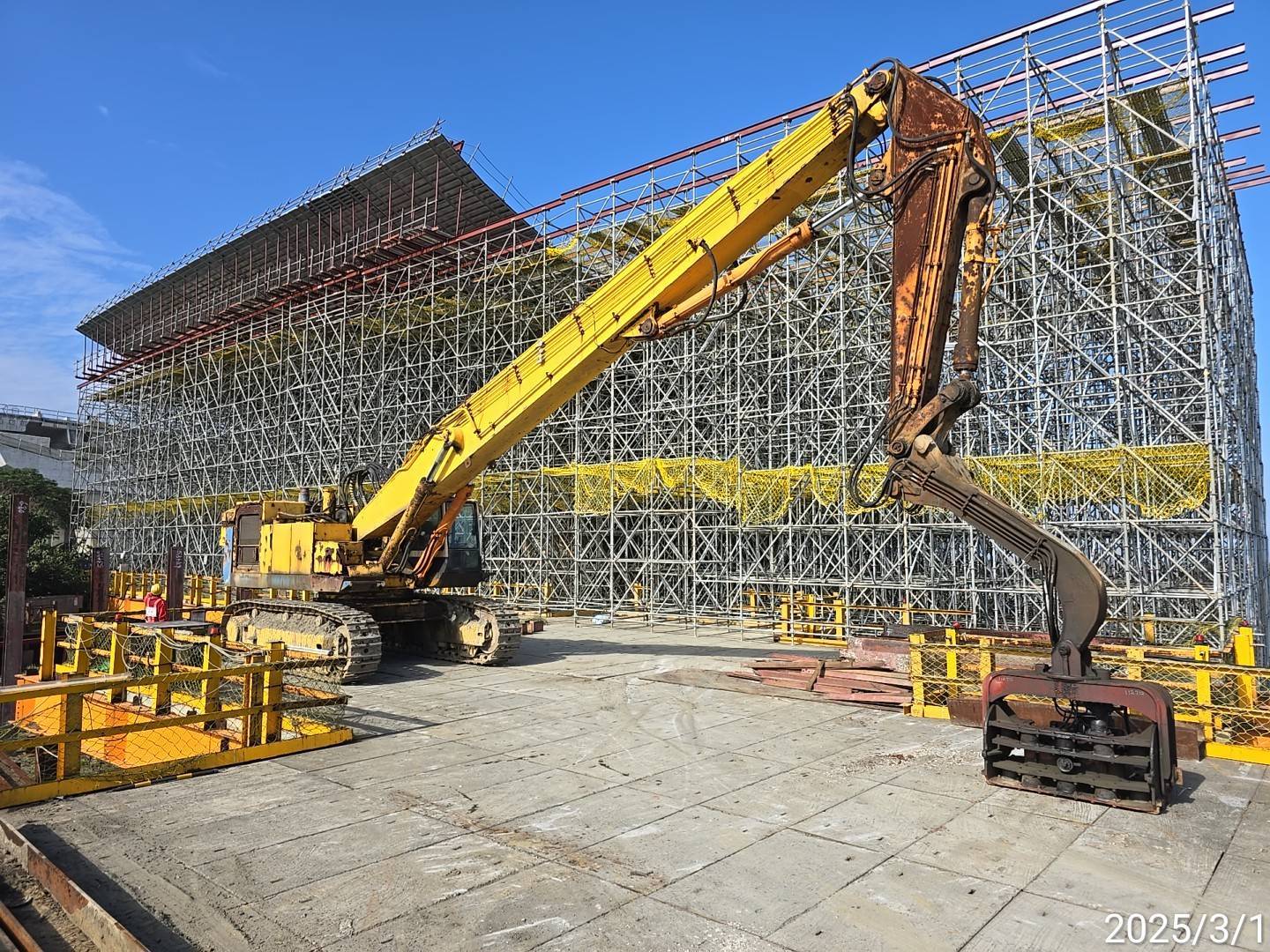 .P17增設構台施作