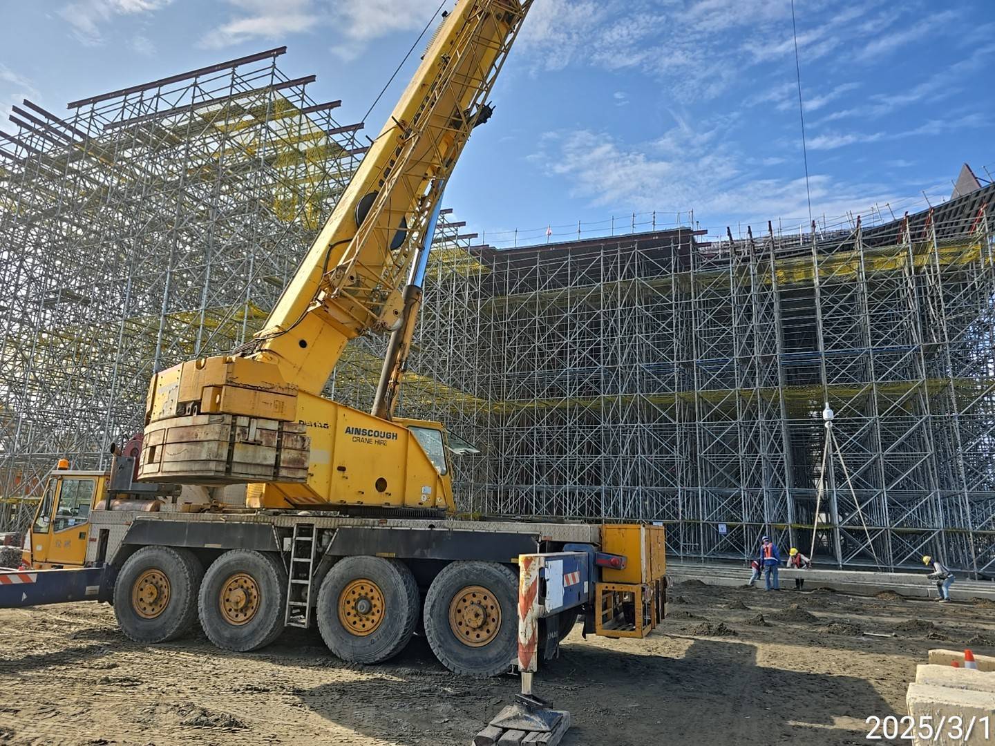 U4單元場撐第1階段支撐架組立