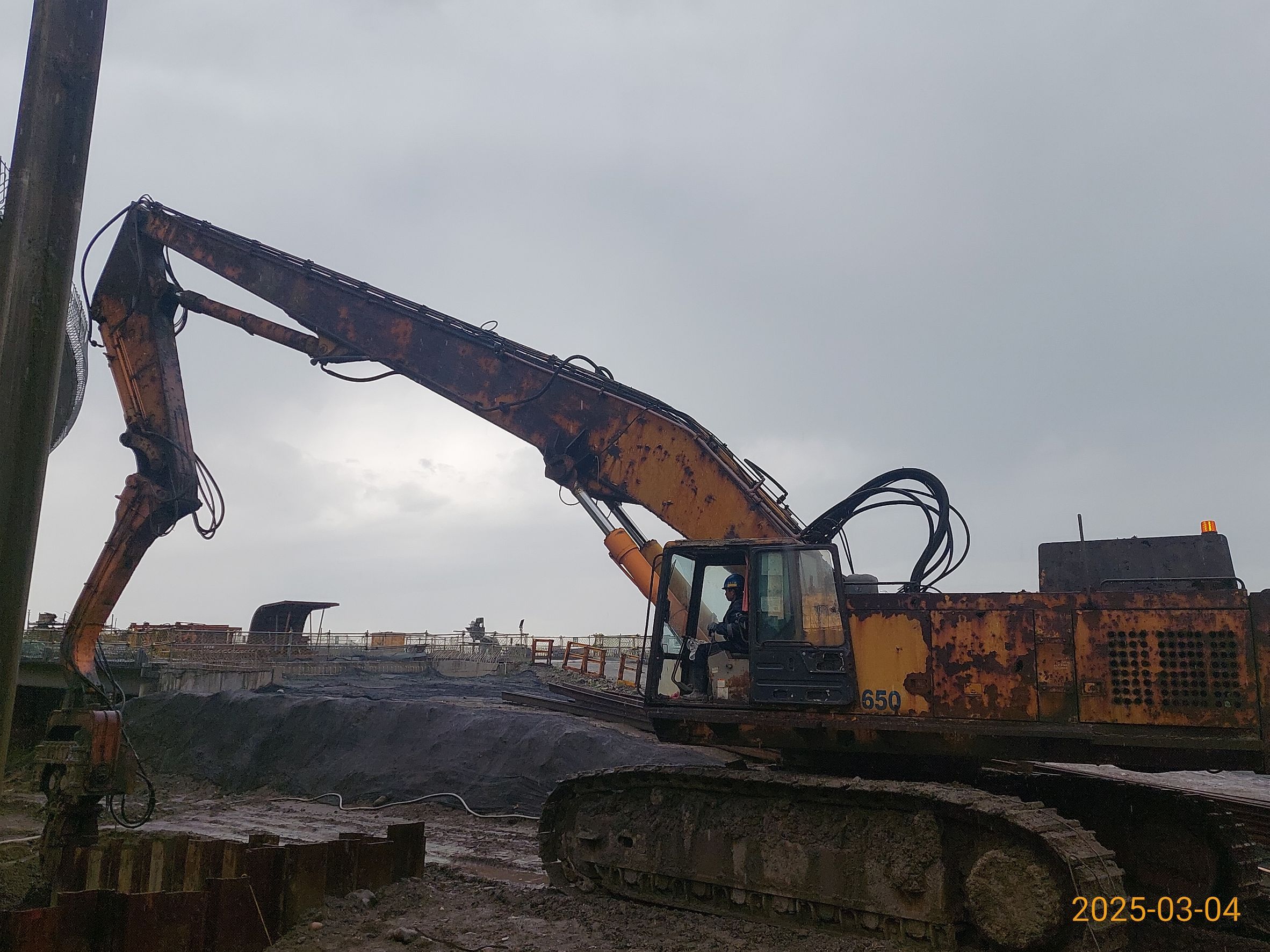 MR1-L9擋土牆鋼板樁拔除