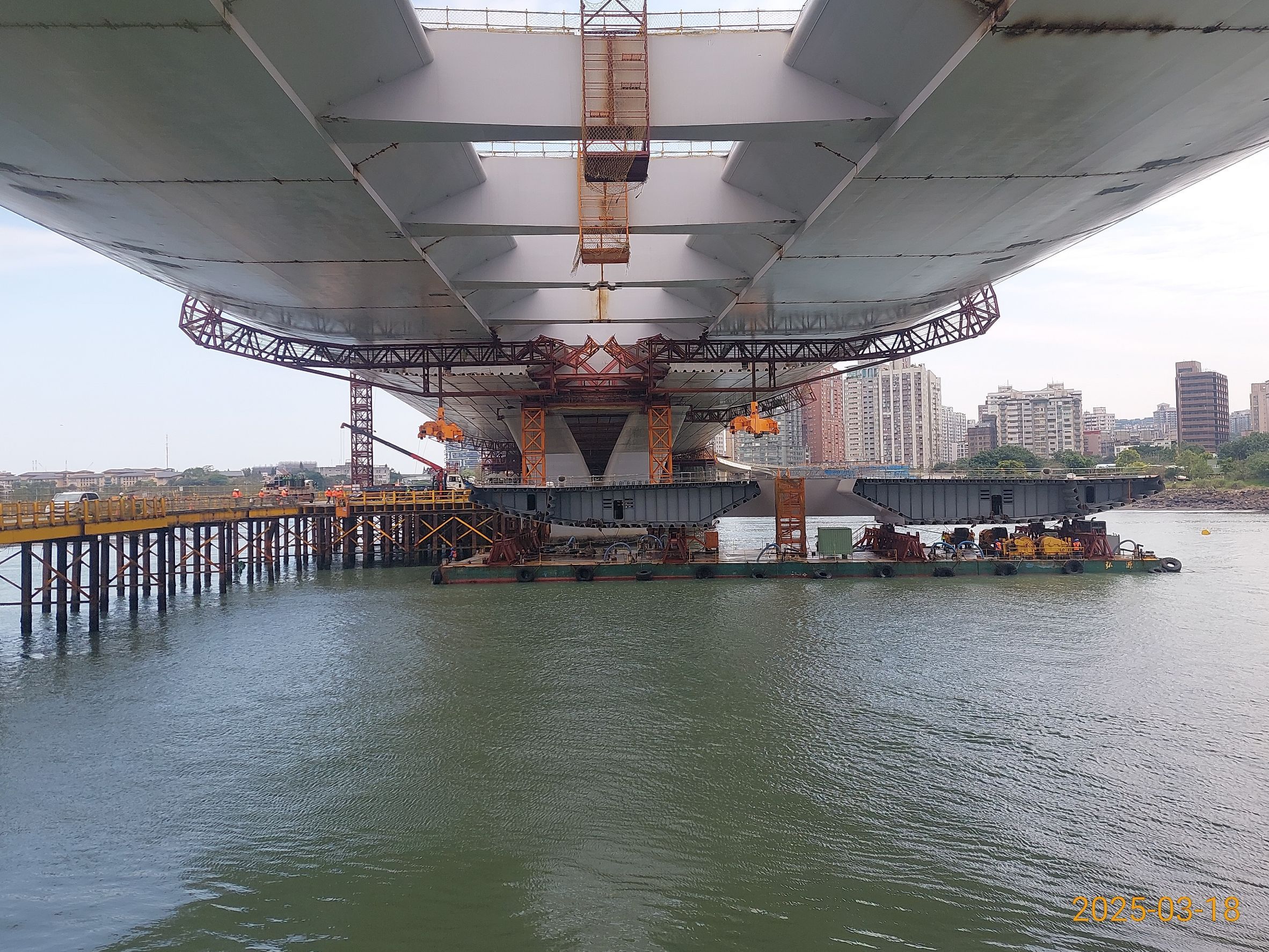 9T節塊吊裝作業