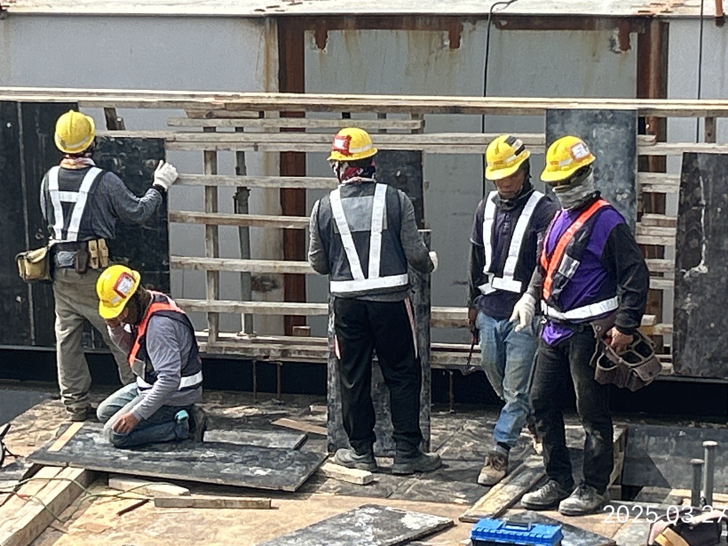 ML2A1橋台牆身模板組立