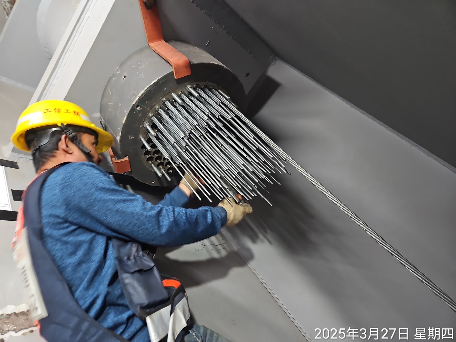 T09斜索第一、二次施拉