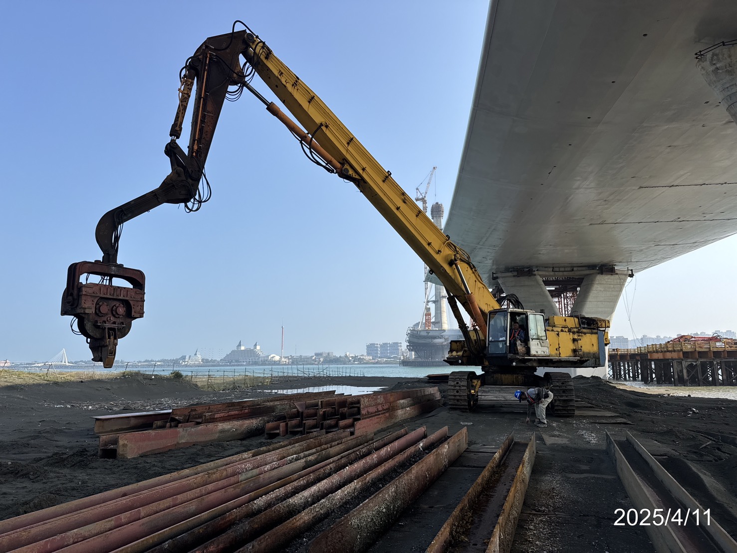 鋼橋八里邊跨場撐重型支撐架型鋼物料整理