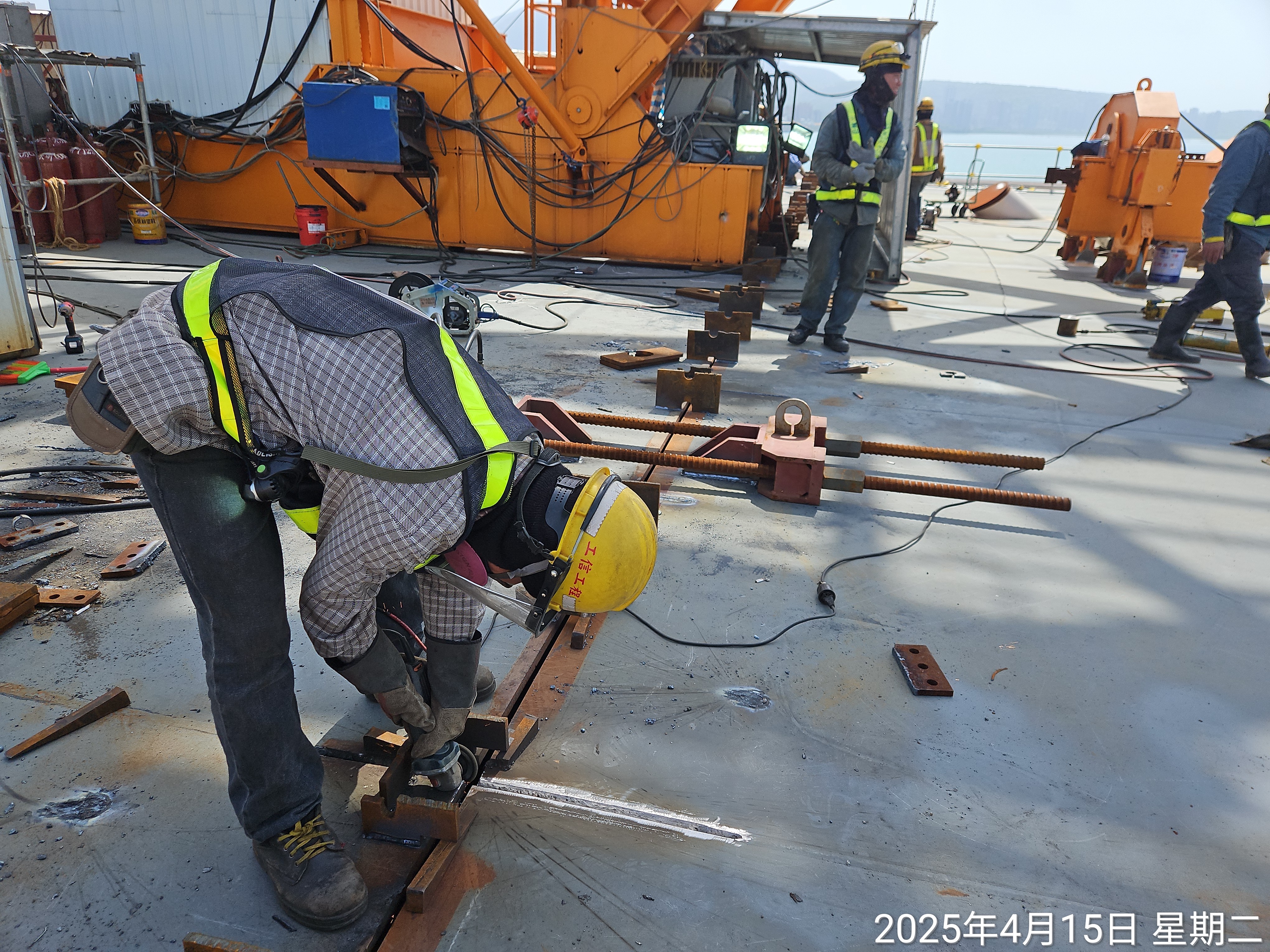 9B10B節塊研磨作業