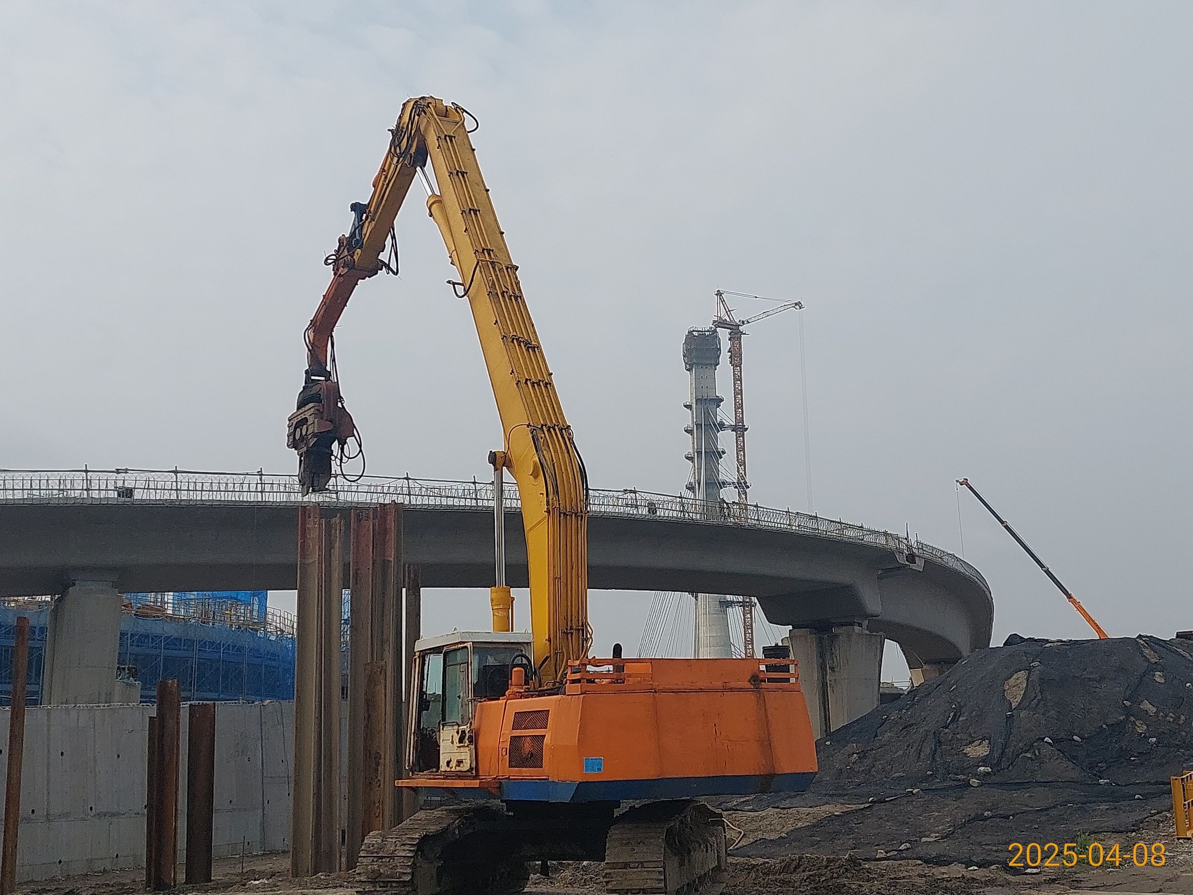 MR1-L6擋土牆鋼板樁打設