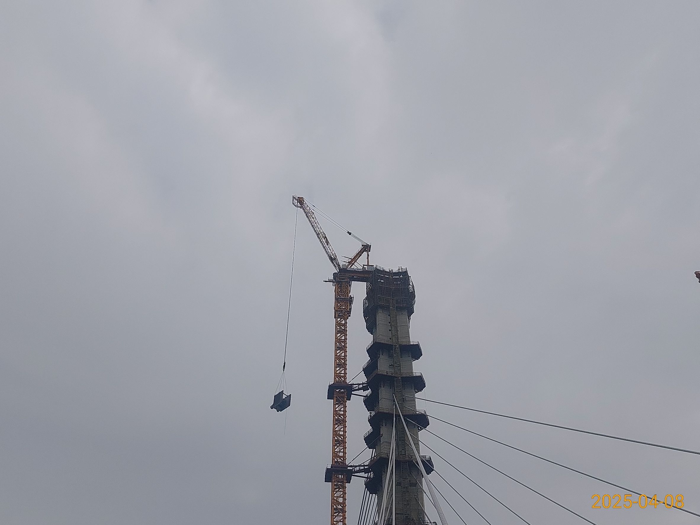 U47節塊E18鋼箱吊放