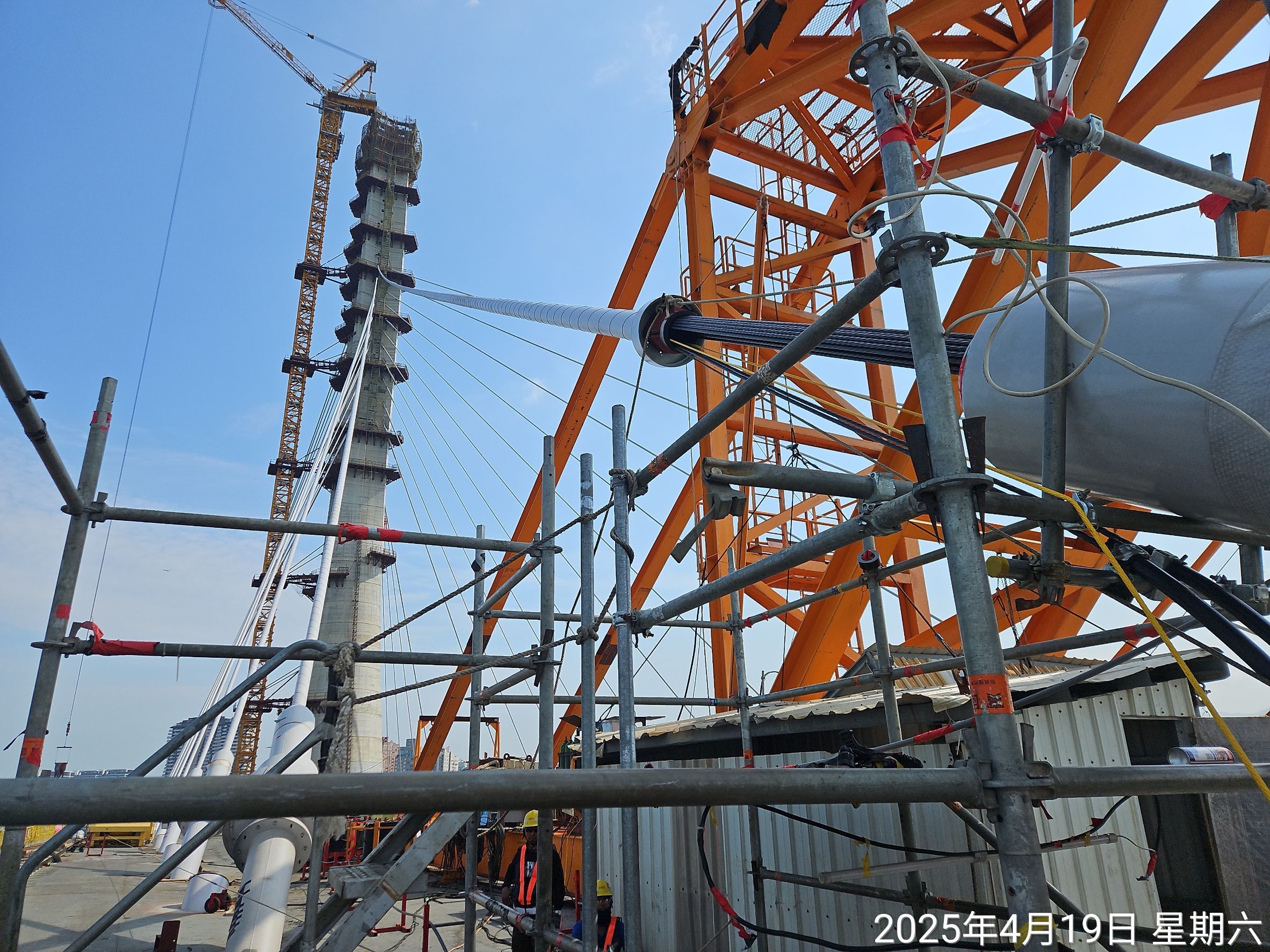 B10斜索第一次施拉