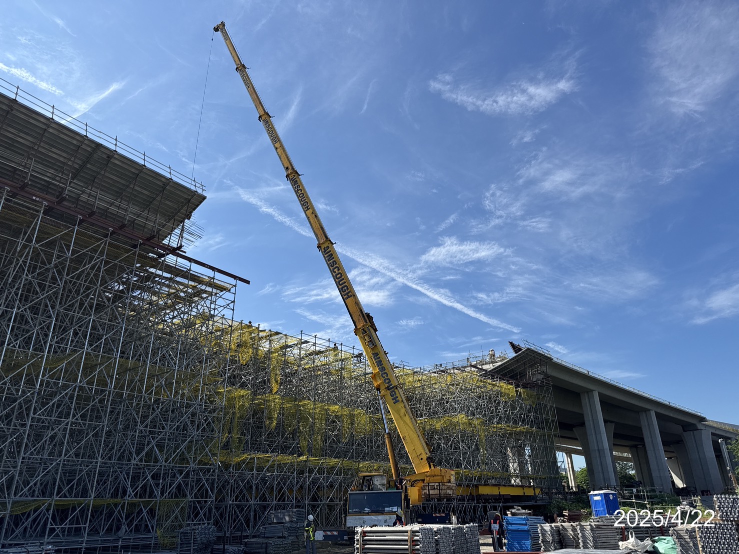 U4單元場撐第3階段材料搬運