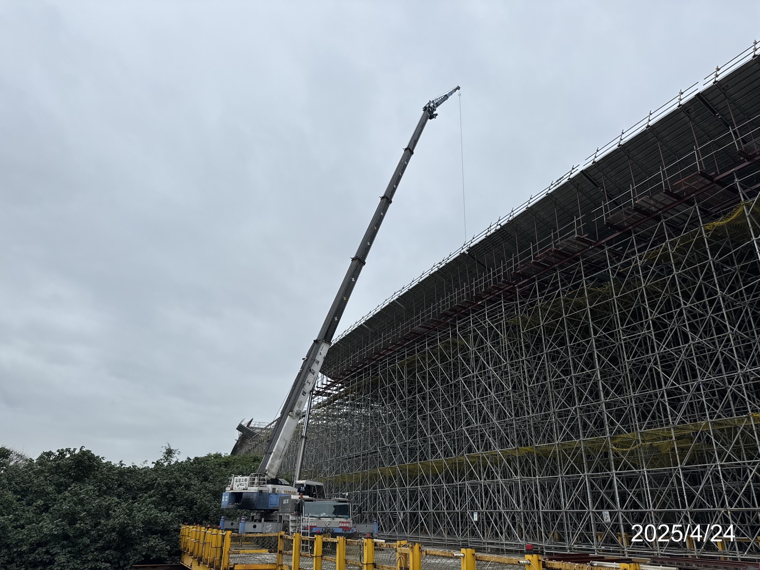 U4單元場撐第1階段物料進場