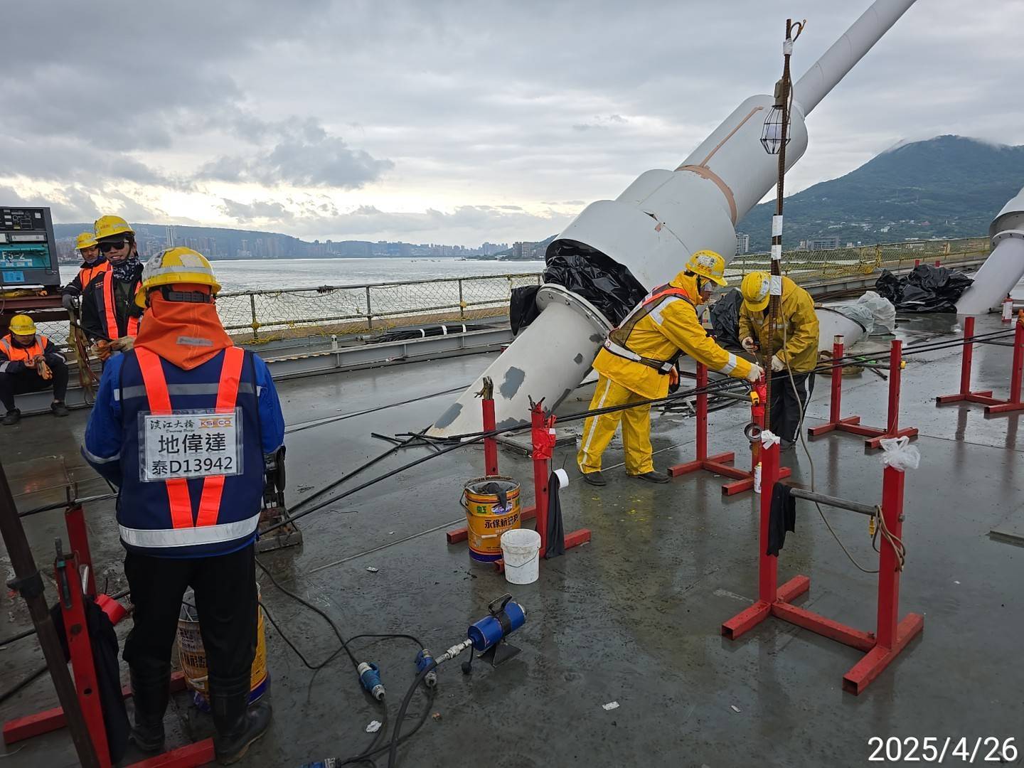 T10斜索第一次施拉