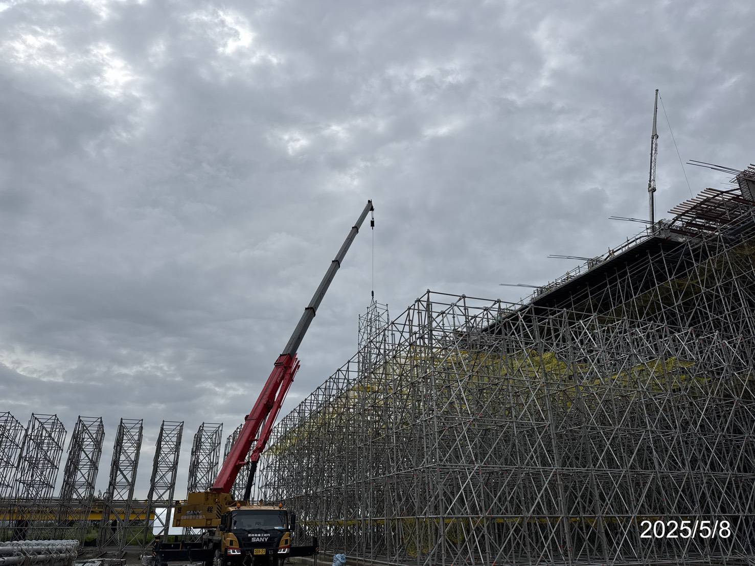 U4單元場撐第3階段支撐架搭設