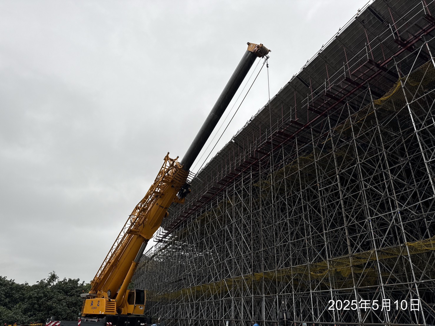 U4單元場撐外翼板鋼模組立