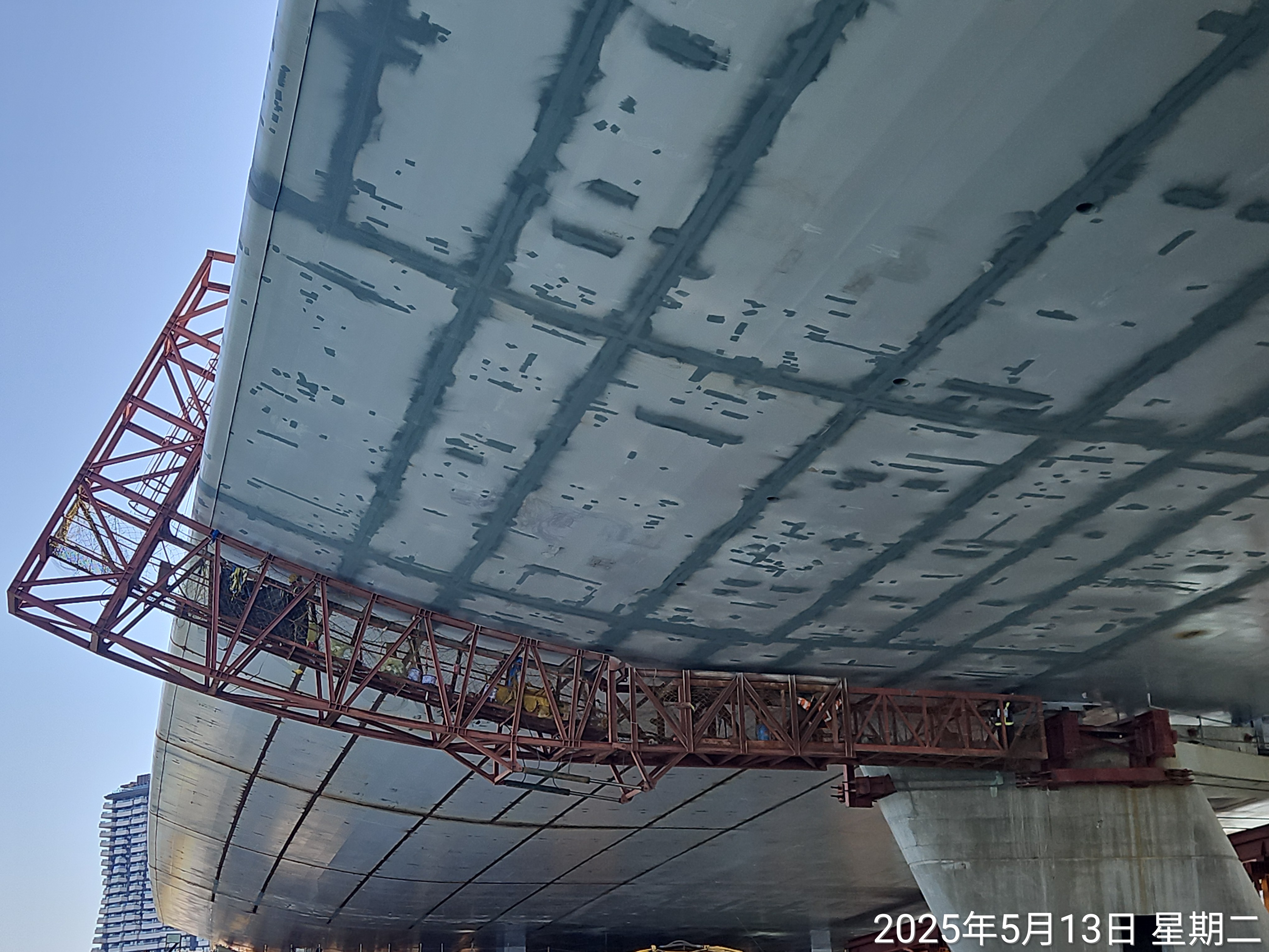 10T~24T節塊鋼橋外露面研磨塗裝