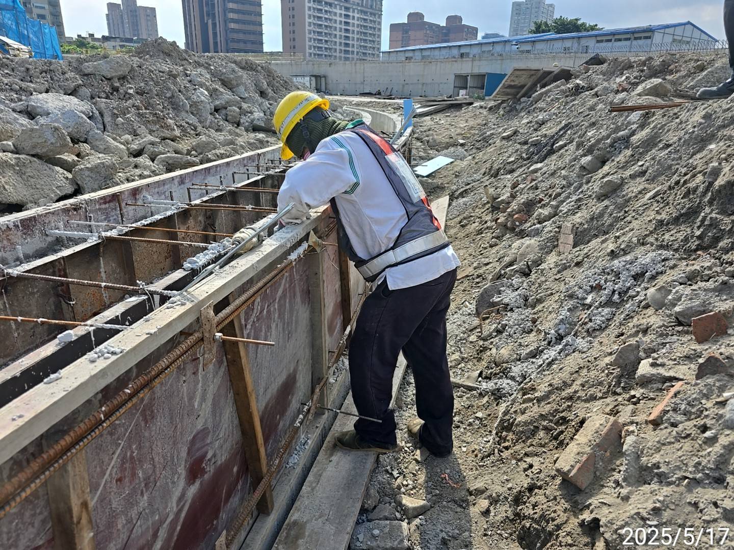 排水設施RD07-1-U131牆身模板組立