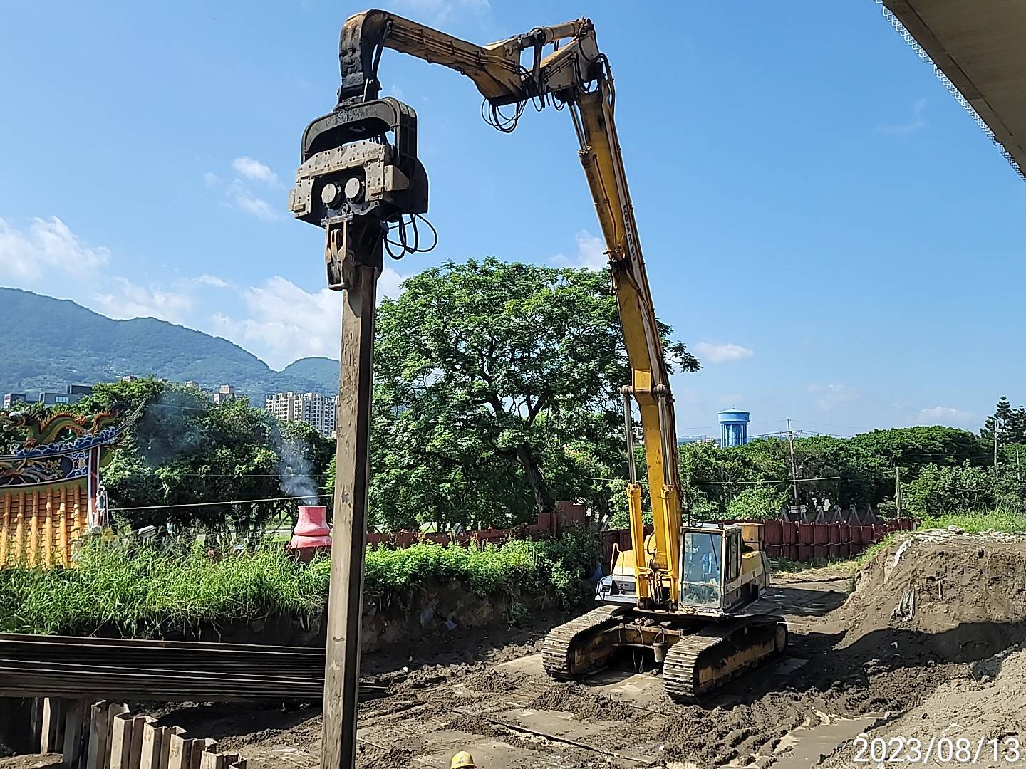 RR2A1鋼板樁打設