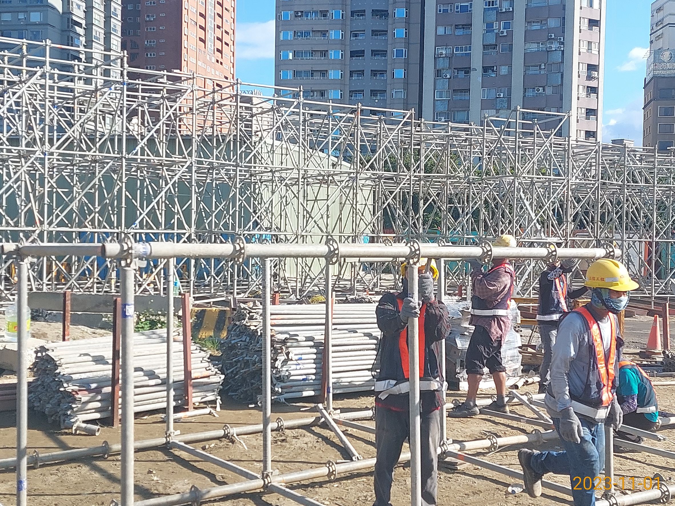 RR3B場撐段支撐架組立